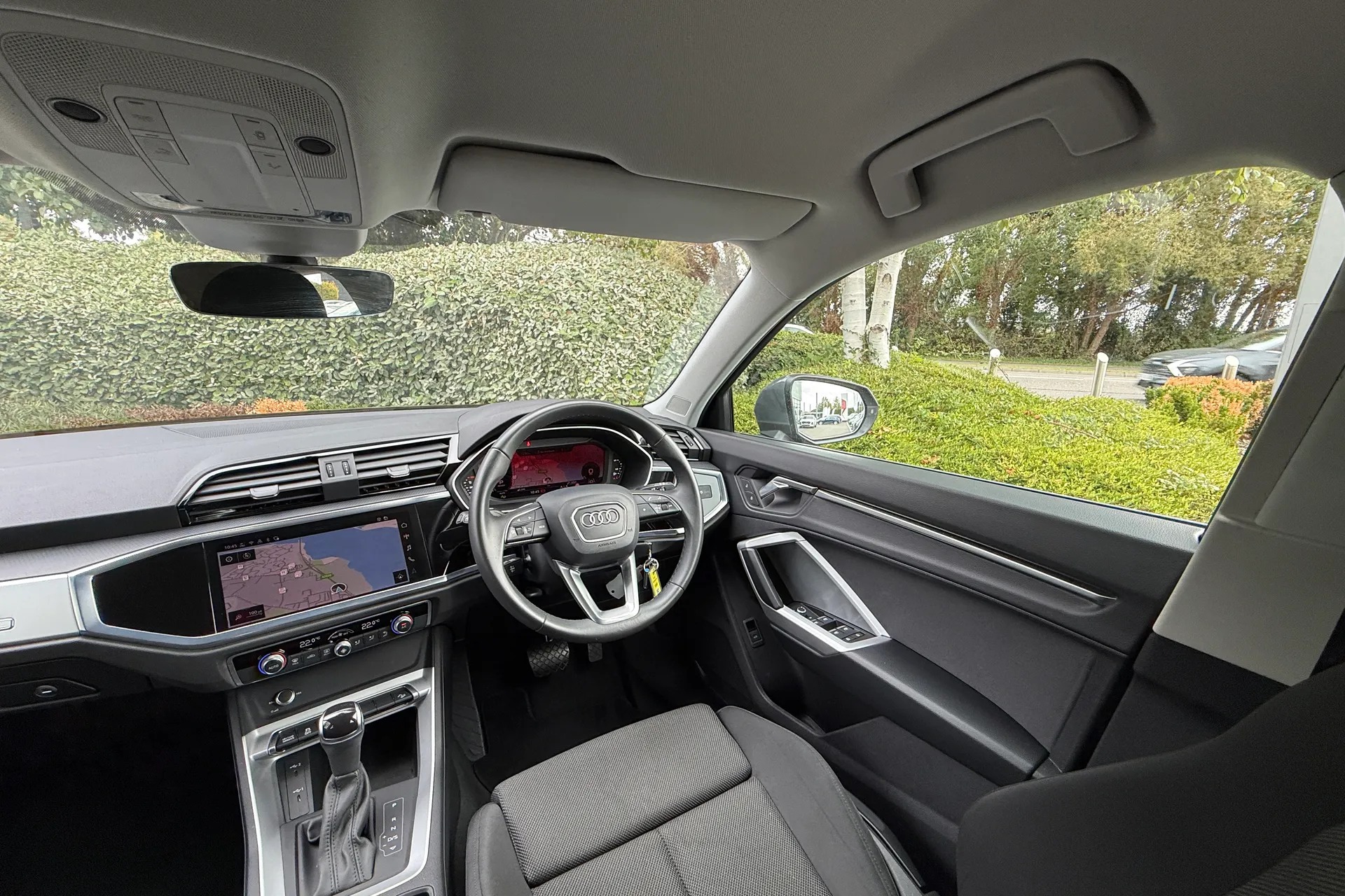 Audi Q3 thumbnail image number 43