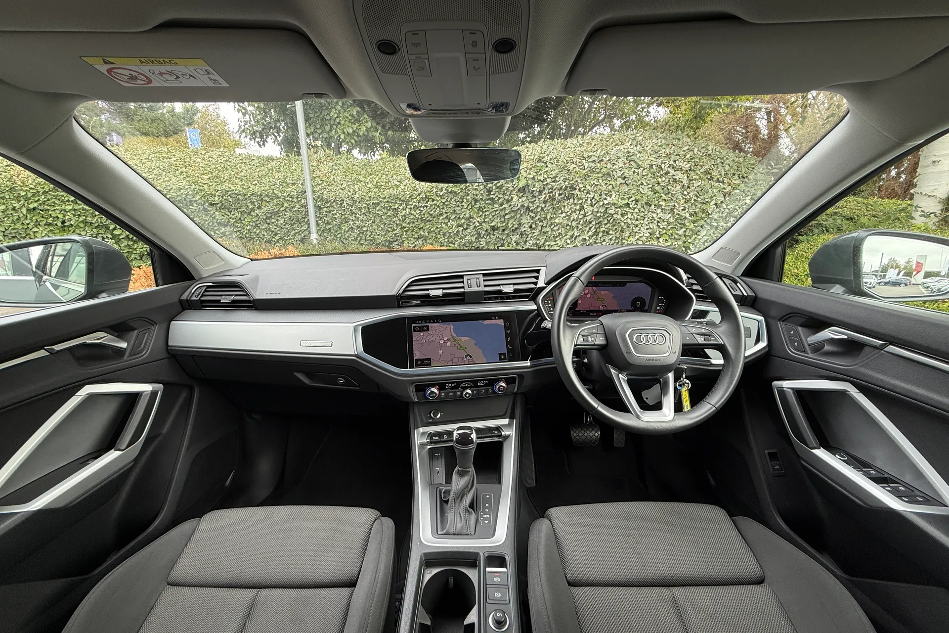 Audi Q3 thumbnail image number 4