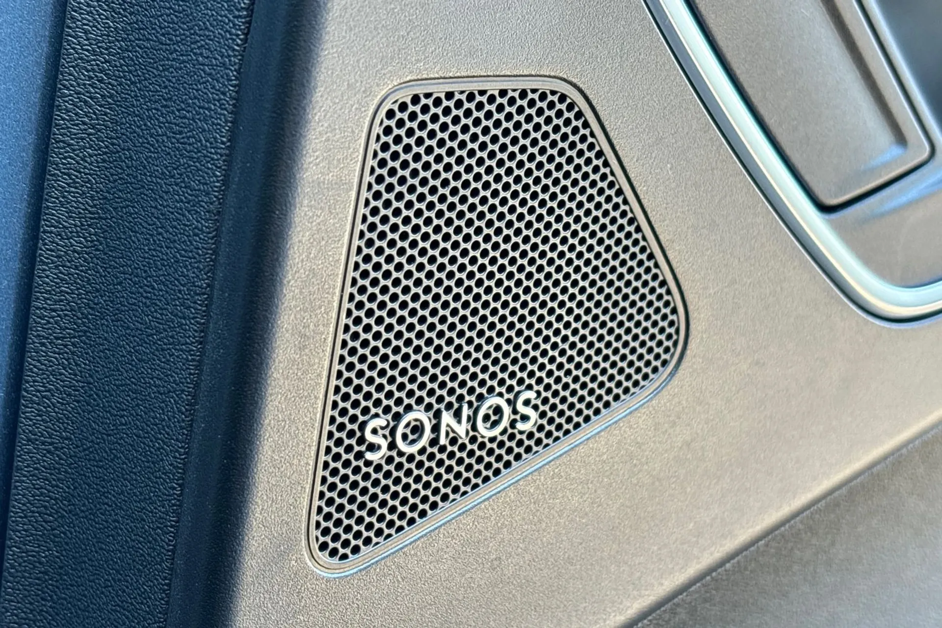 Audi Q4 thumbnail image number 45
