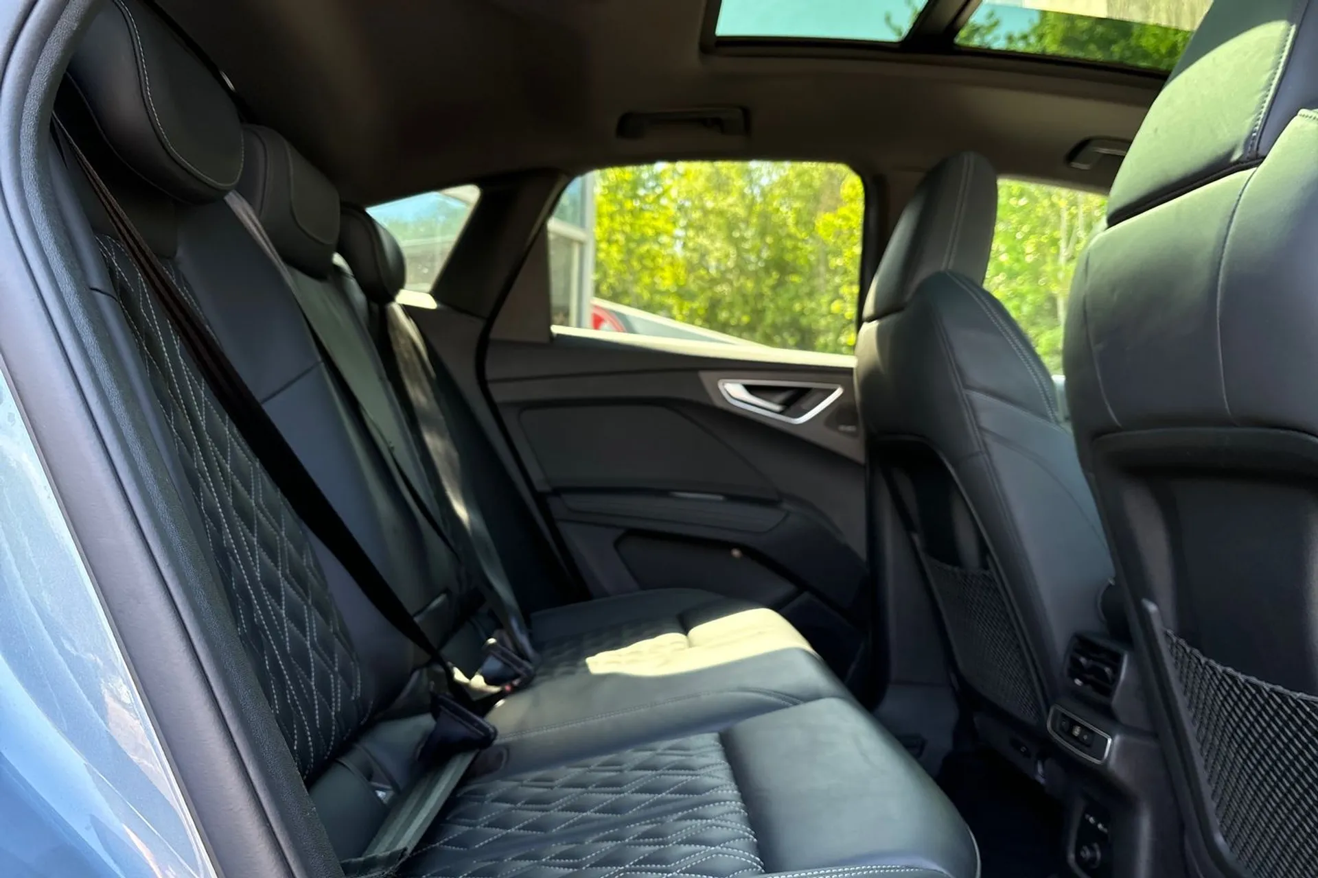 Audi Q4 thumbnail image number 23