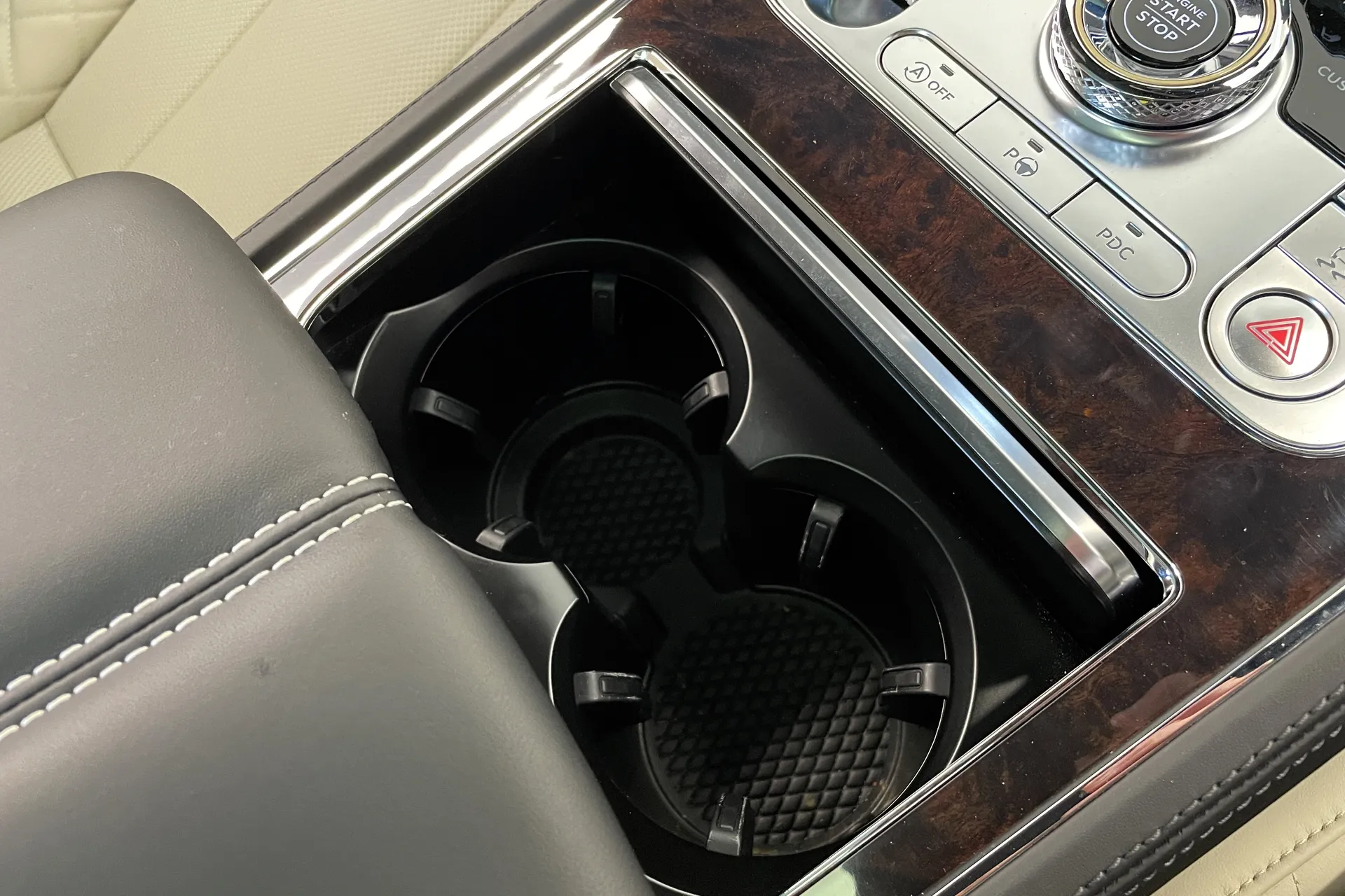 Bentley CONTINENTAL GT thumbnail image number 53