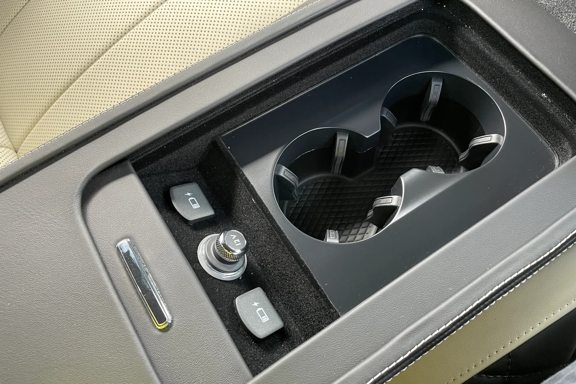 Bentley CONTINENTAL GT thumbnail image number 38