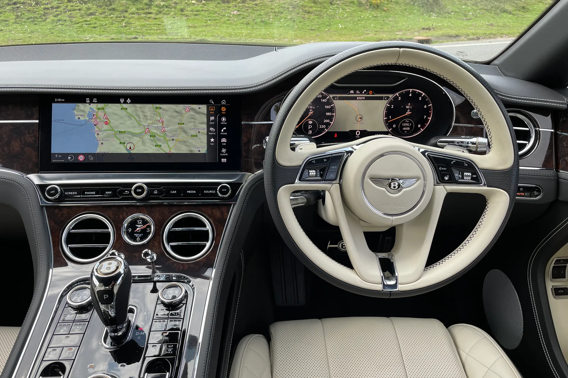 Bentley CONTINENTAL GT thumbnail image number 34