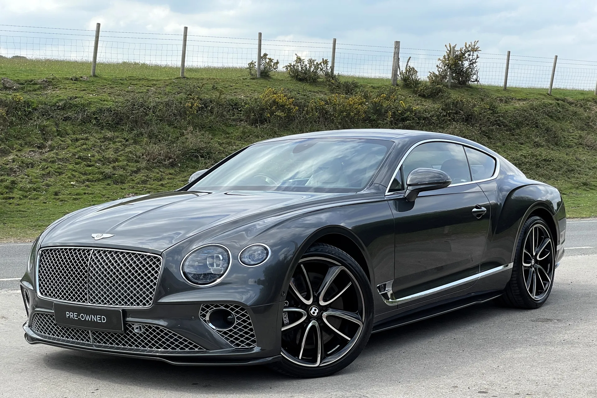 Bentley CONTINENTAL GT thumbnail image number 8