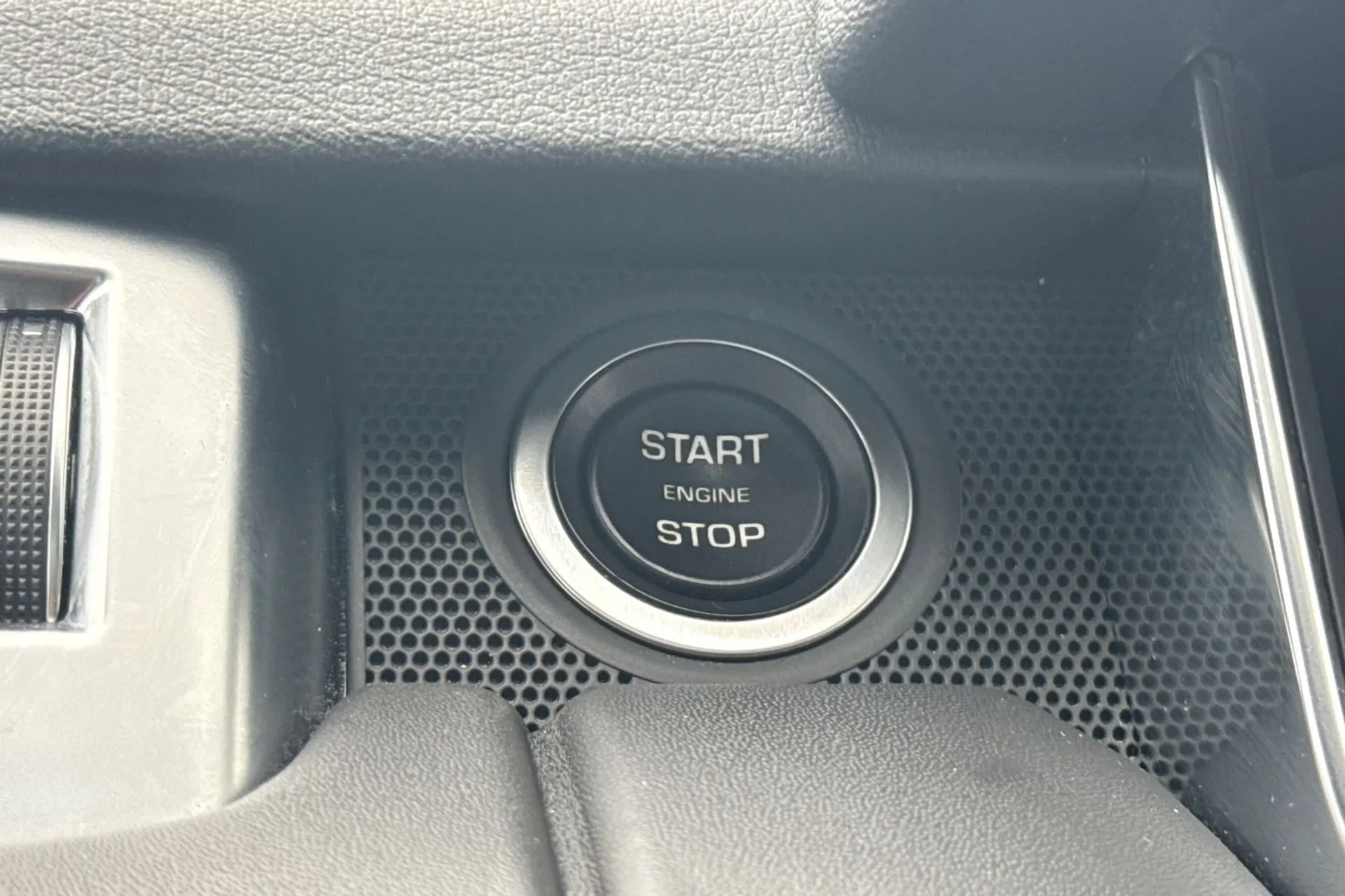 LAND ROVER RANGE ROVER SPORT thumbnail image number 64