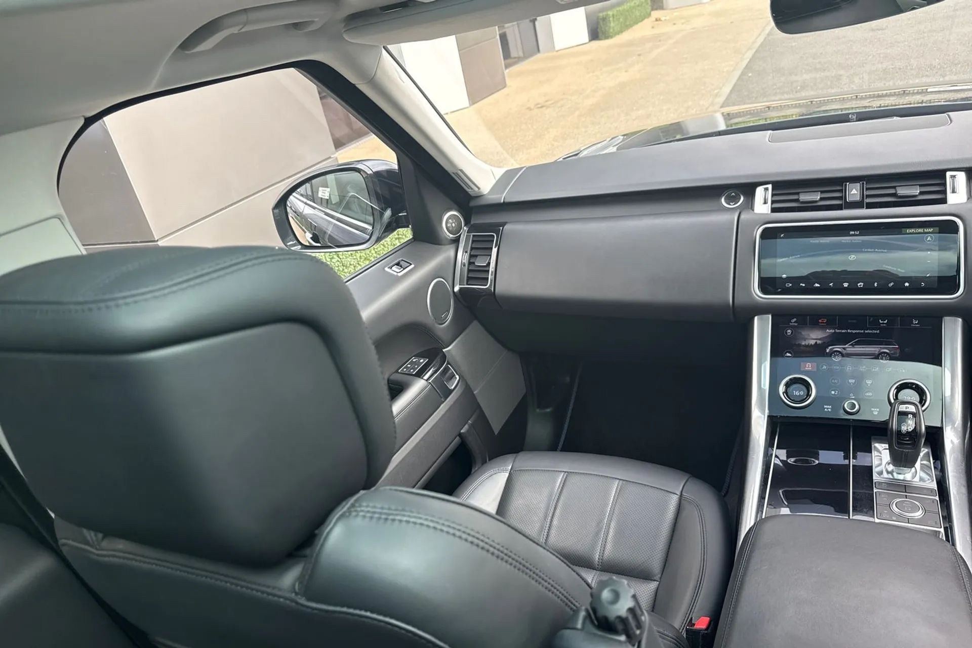 LAND ROVER RANGE ROVER SPORT thumbnail image number 43