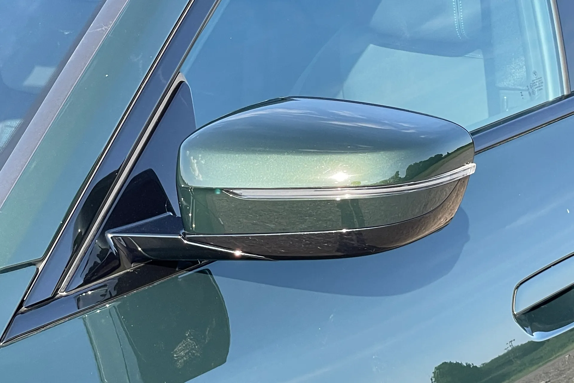 BMW I4 thumbnail image number 44