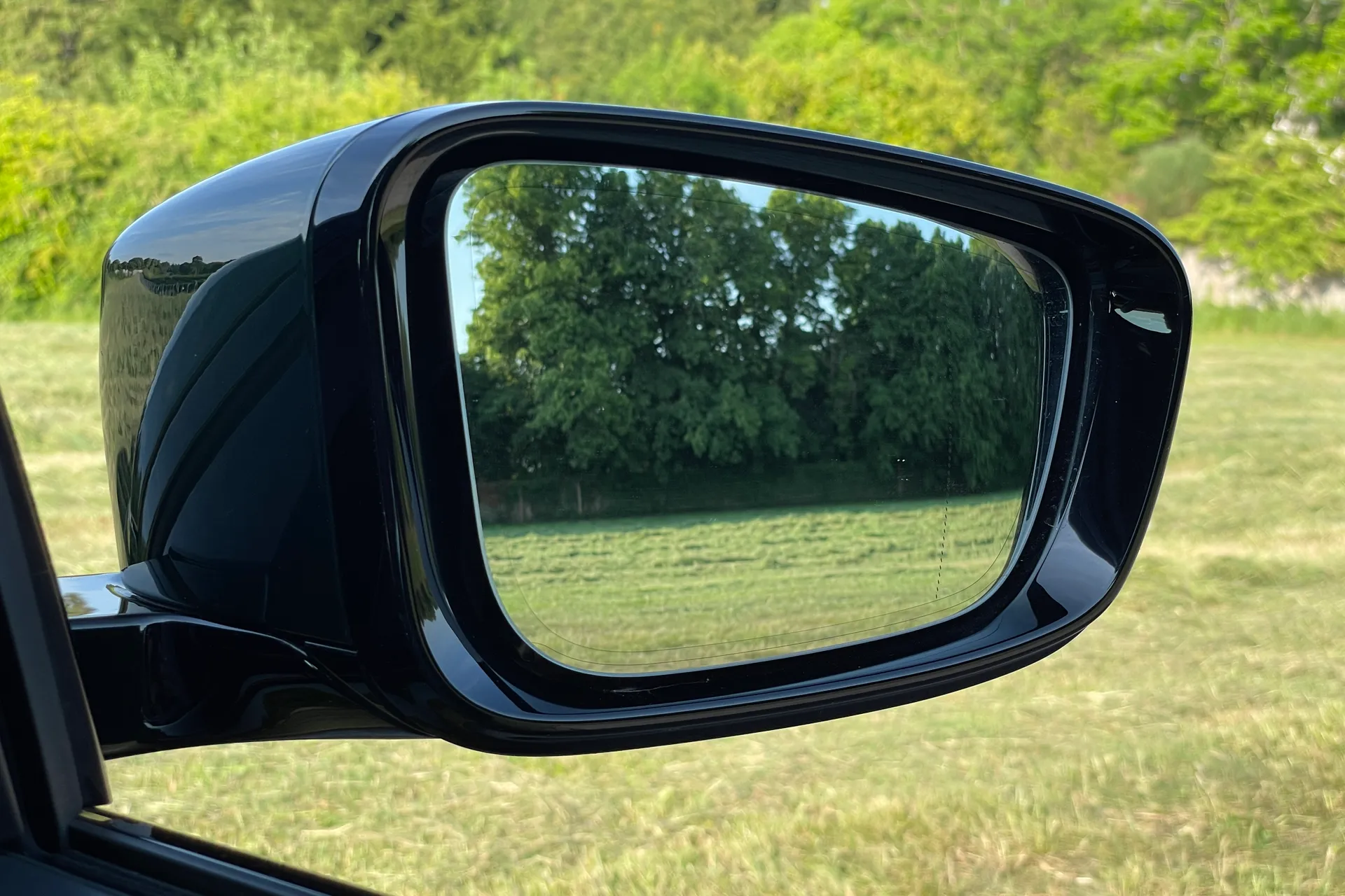 BMW I4 thumbnail image number 45