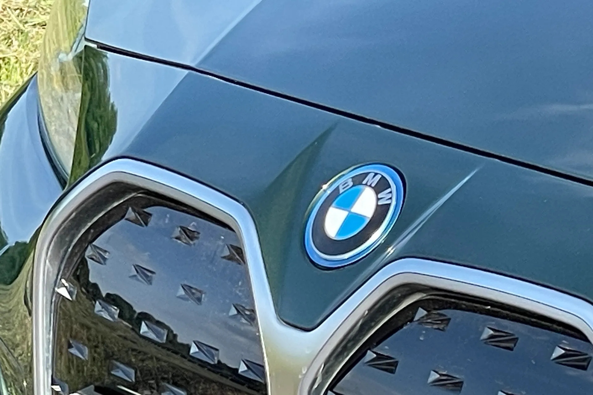 BMW I4 thumbnail image number 7