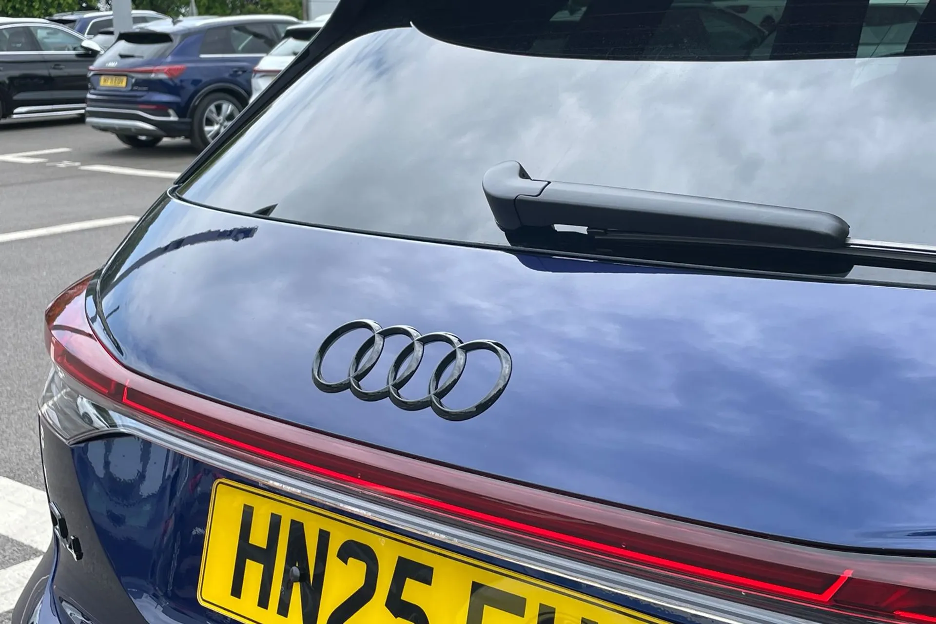 Audi Q4 thumbnail image number 54