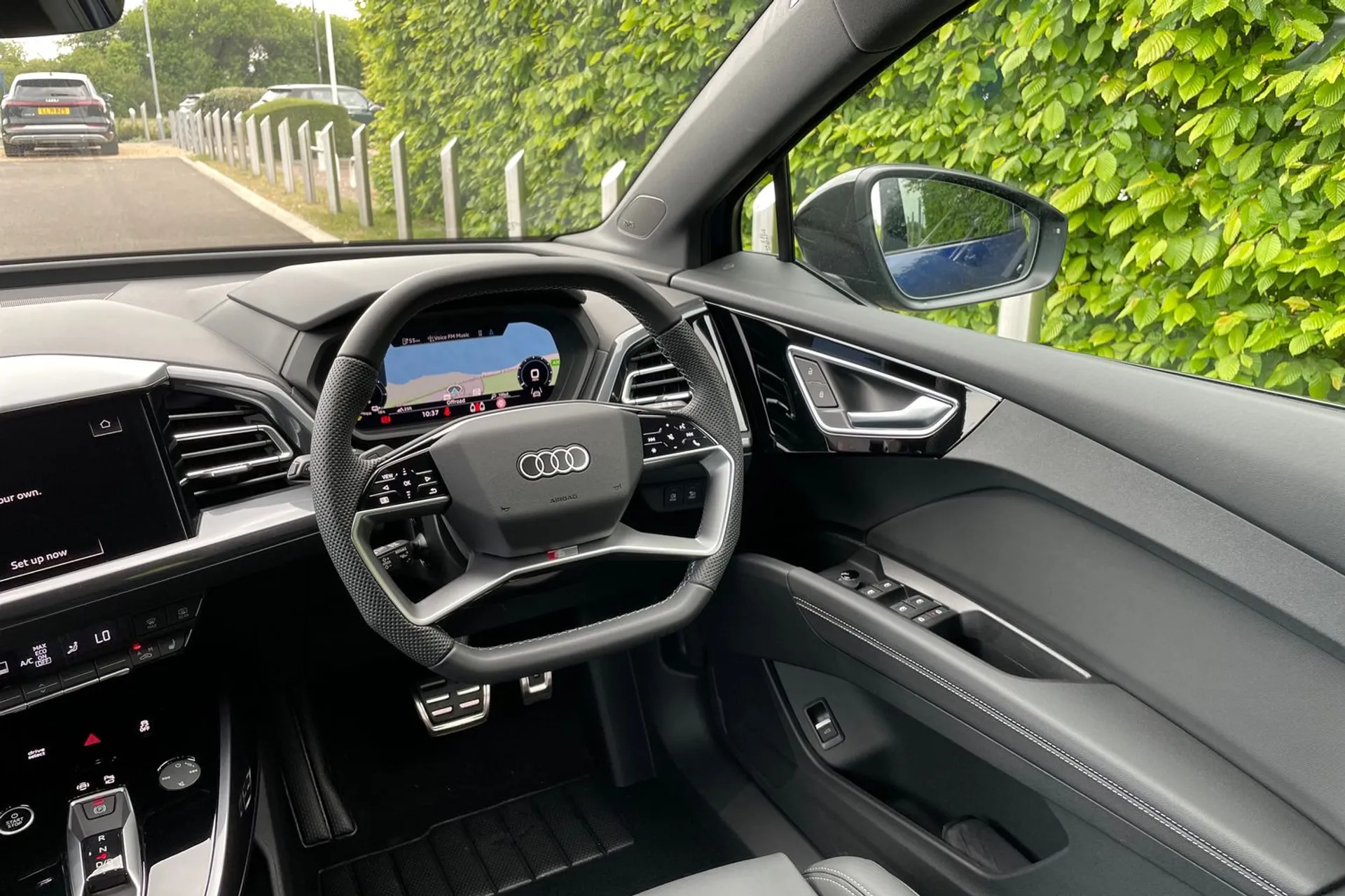 Audi Q4 thumbnail image number 37