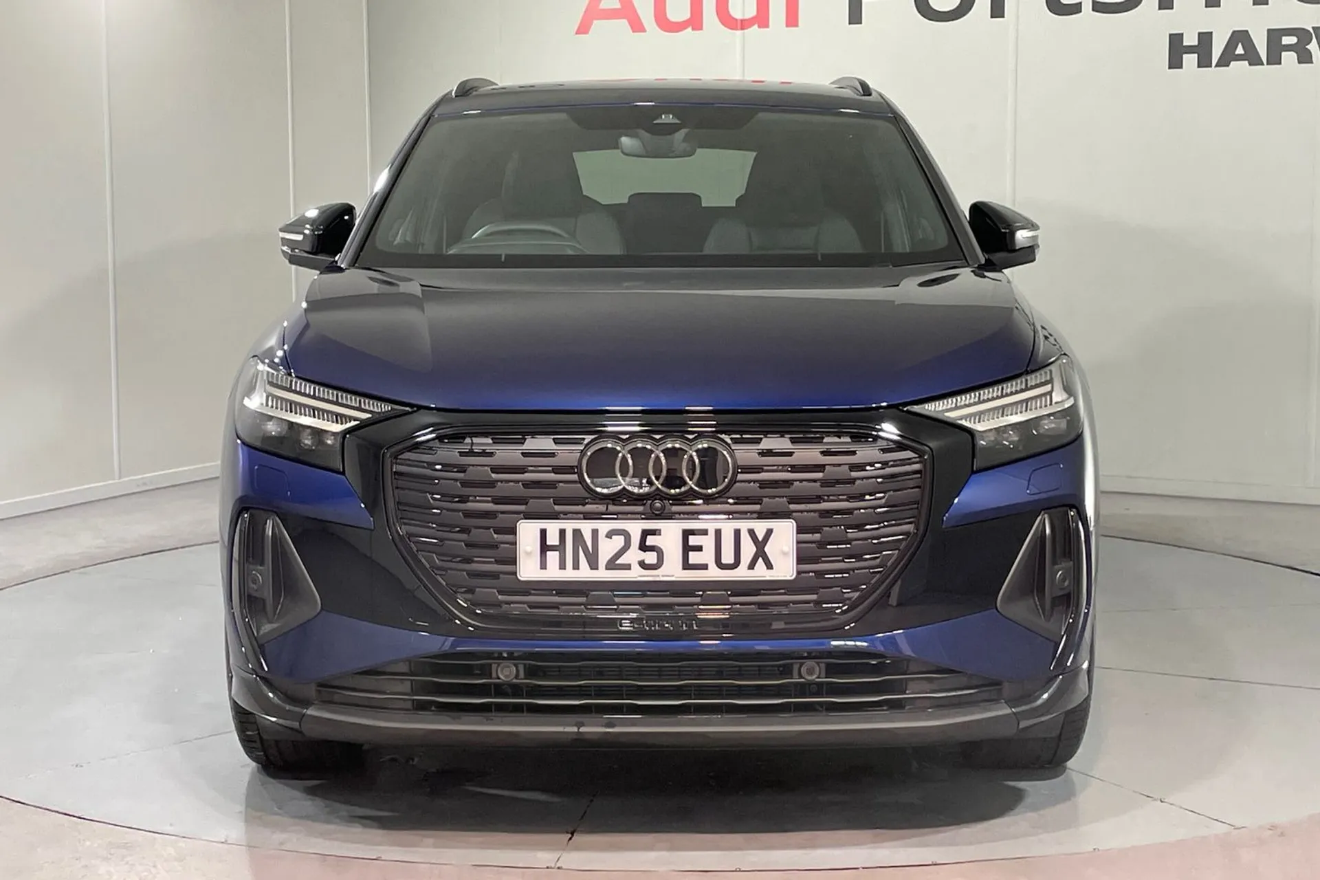 Audi Q4 thumbnail image number 6