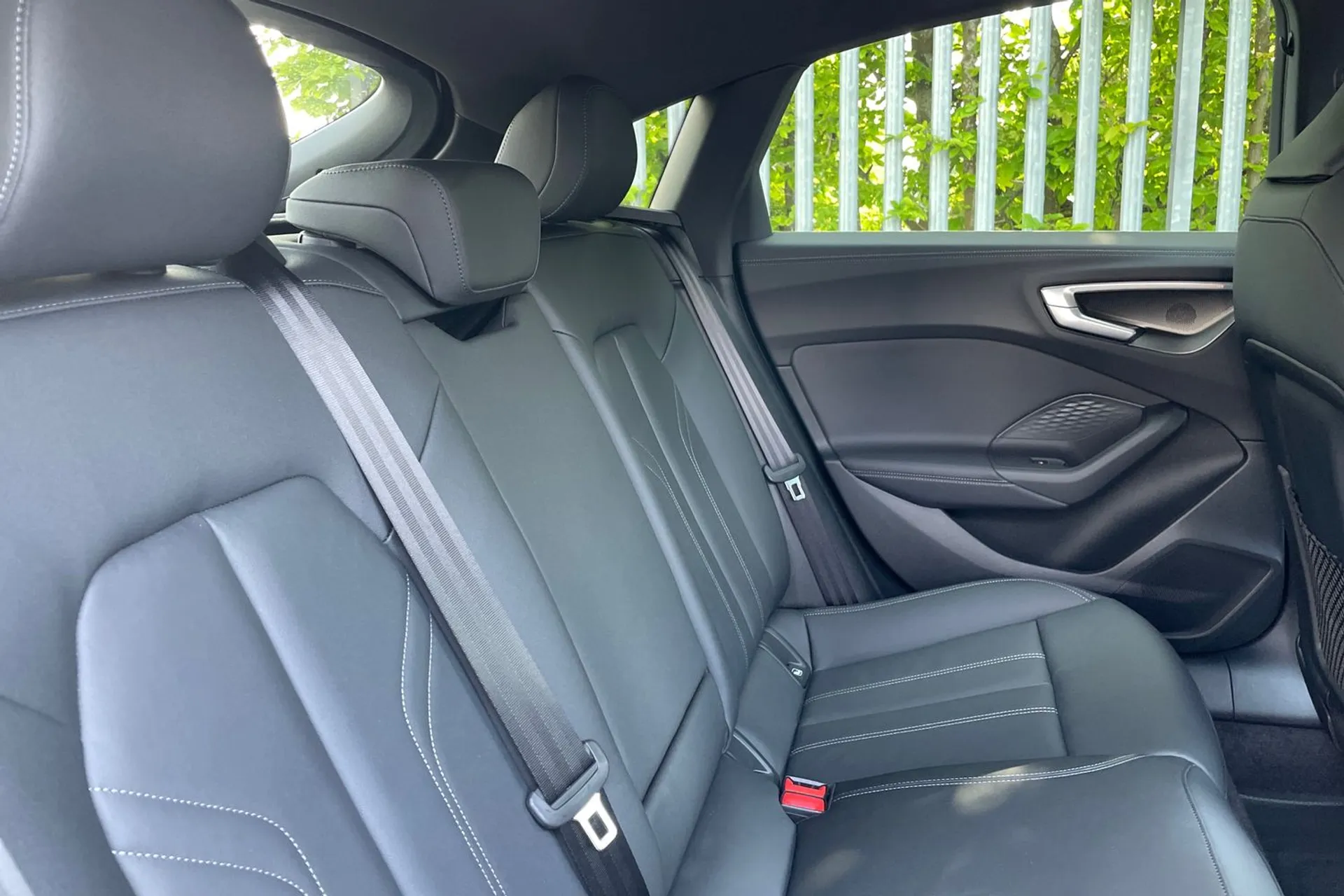 Audi A5 thumbnail image number 21