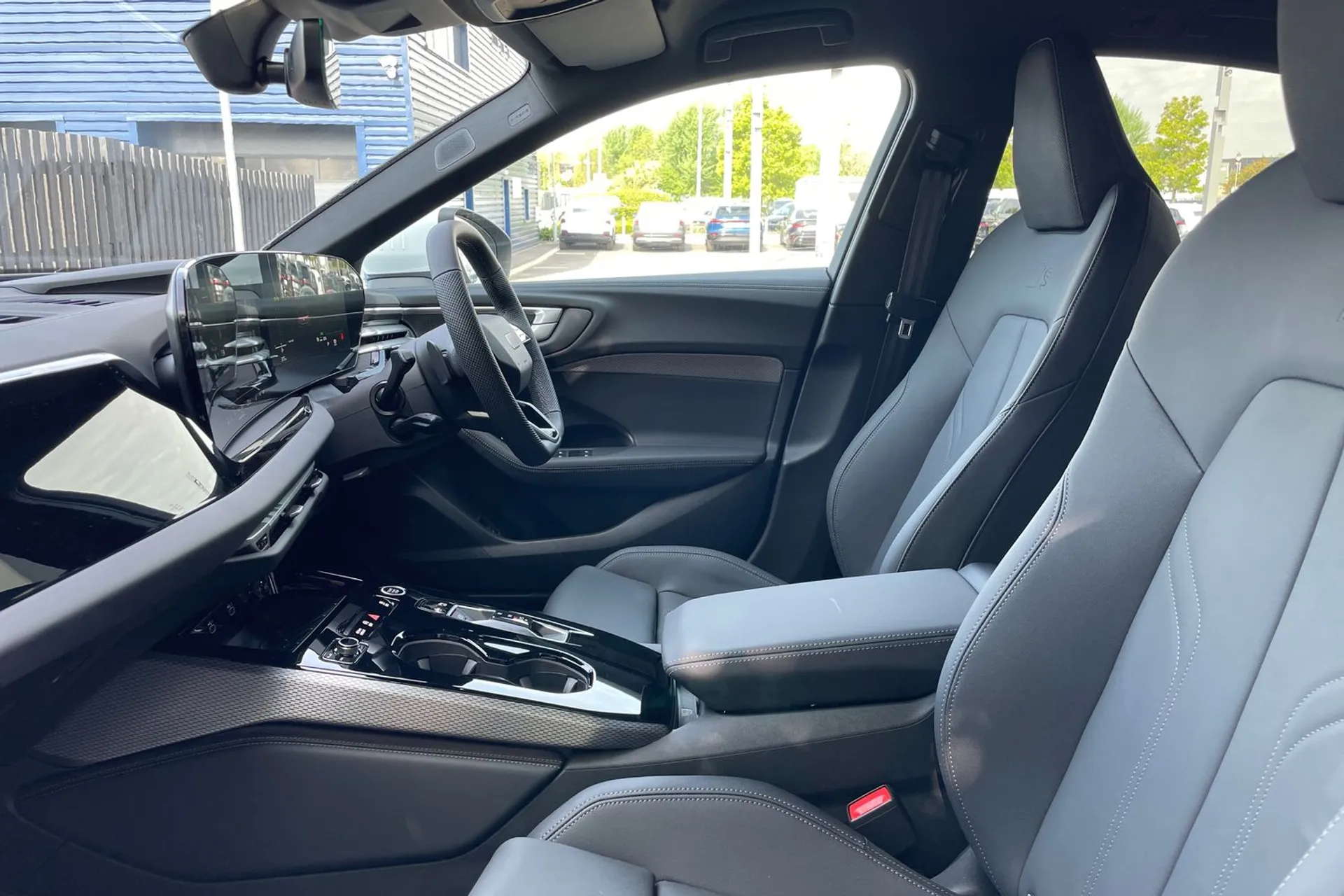 Audi A5 thumbnail image number 28