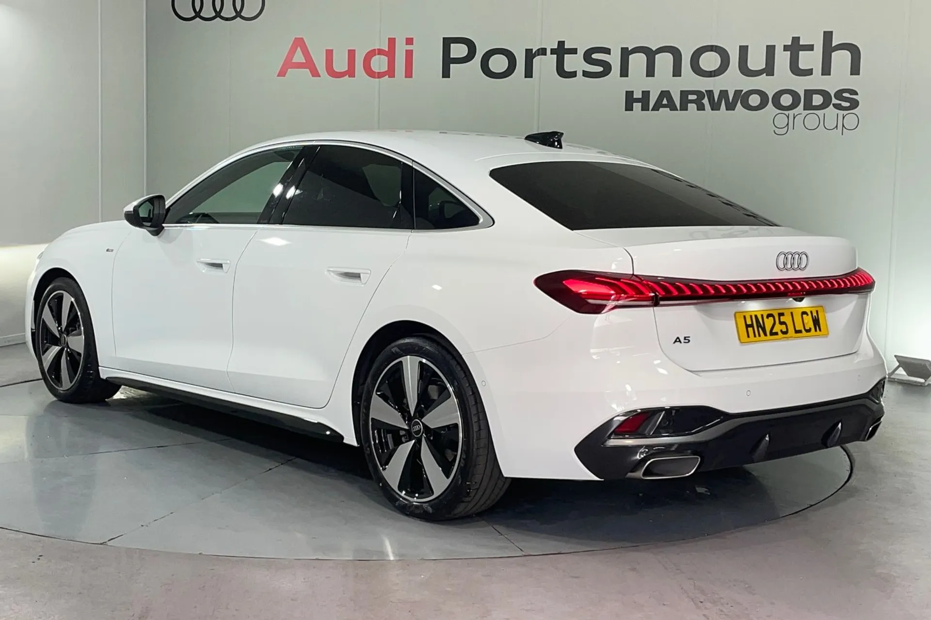 Audi A5 thumbnail image number 7