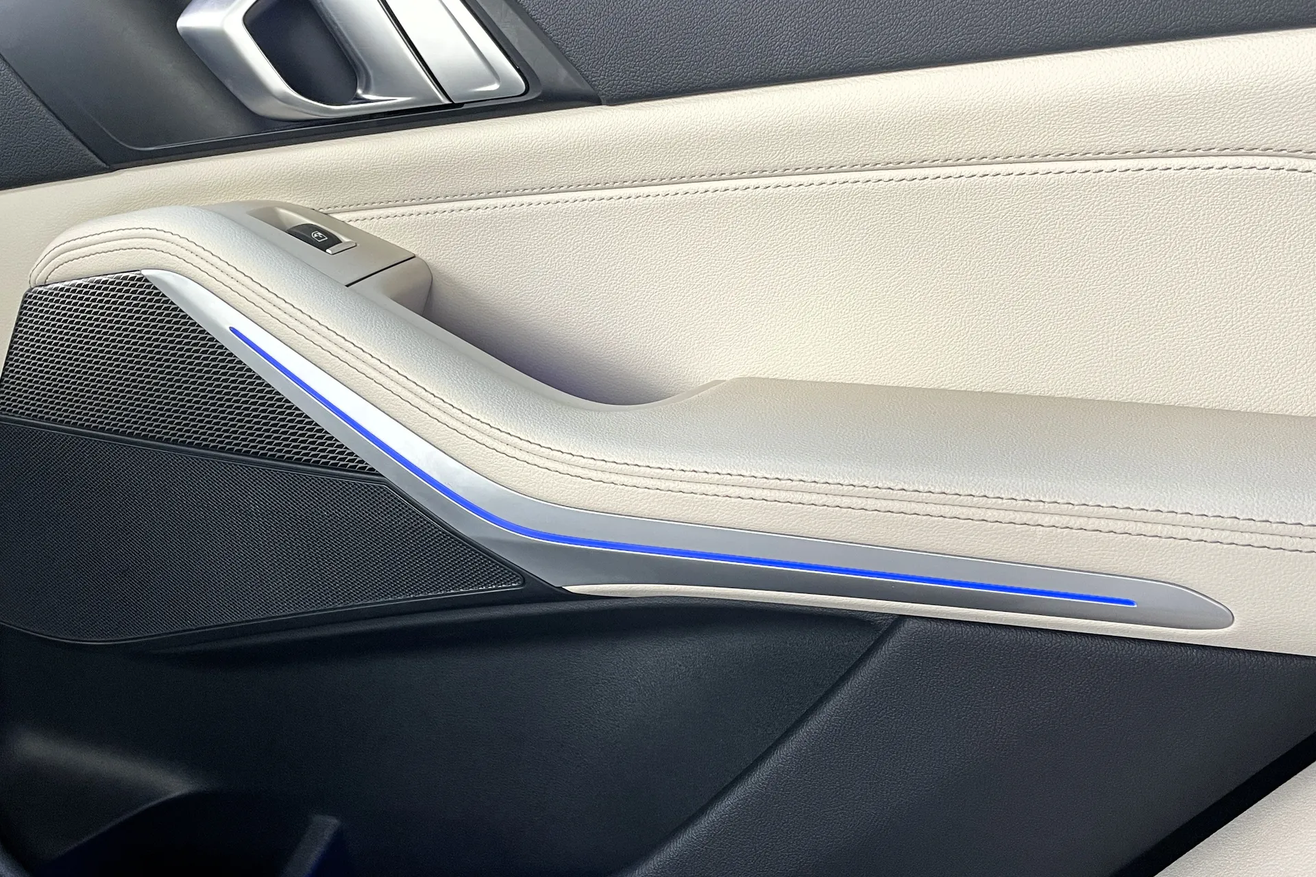 BMW X5 thumbnail image number 39