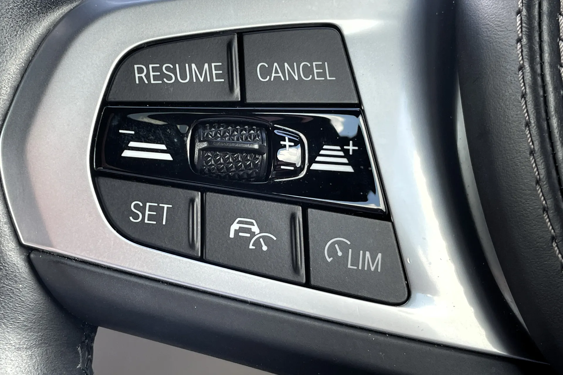 BMW X5 thumbnail image number 48