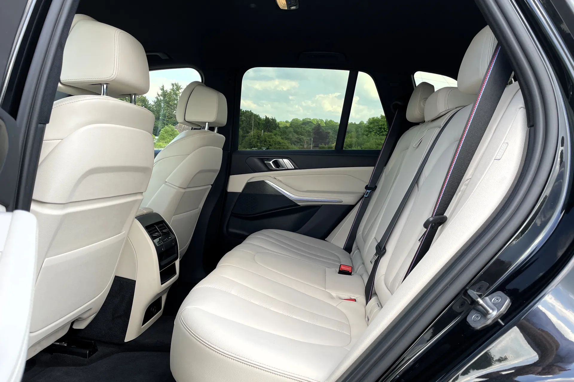 BMW X5 thumbnail image number 38