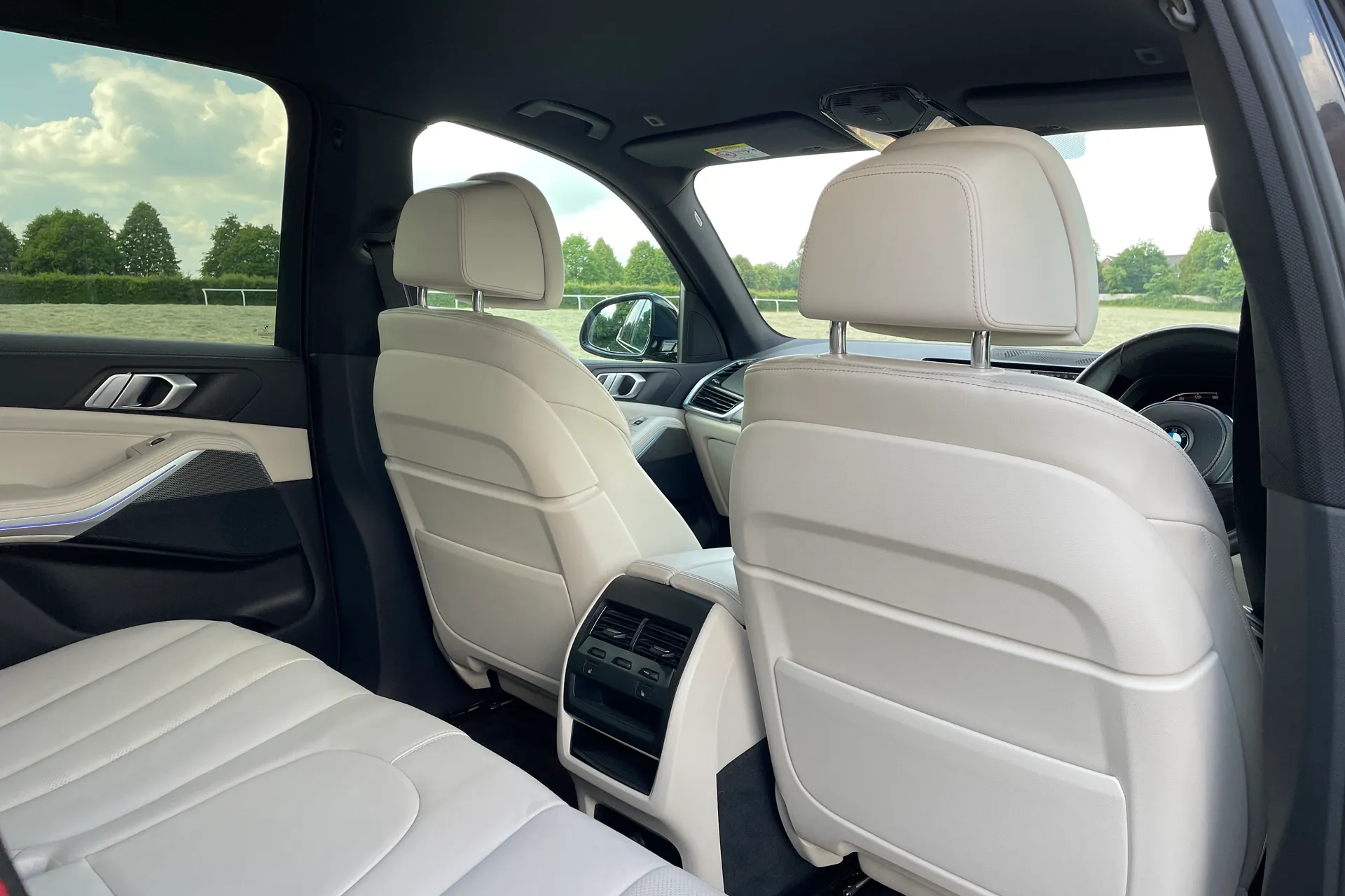 BMW X5 thumbnail image number 29