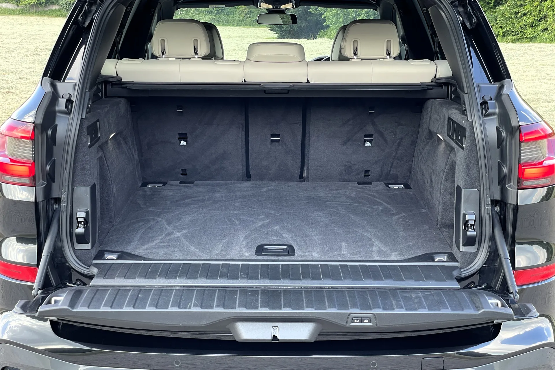 BMW X5 thumbnail image number 26