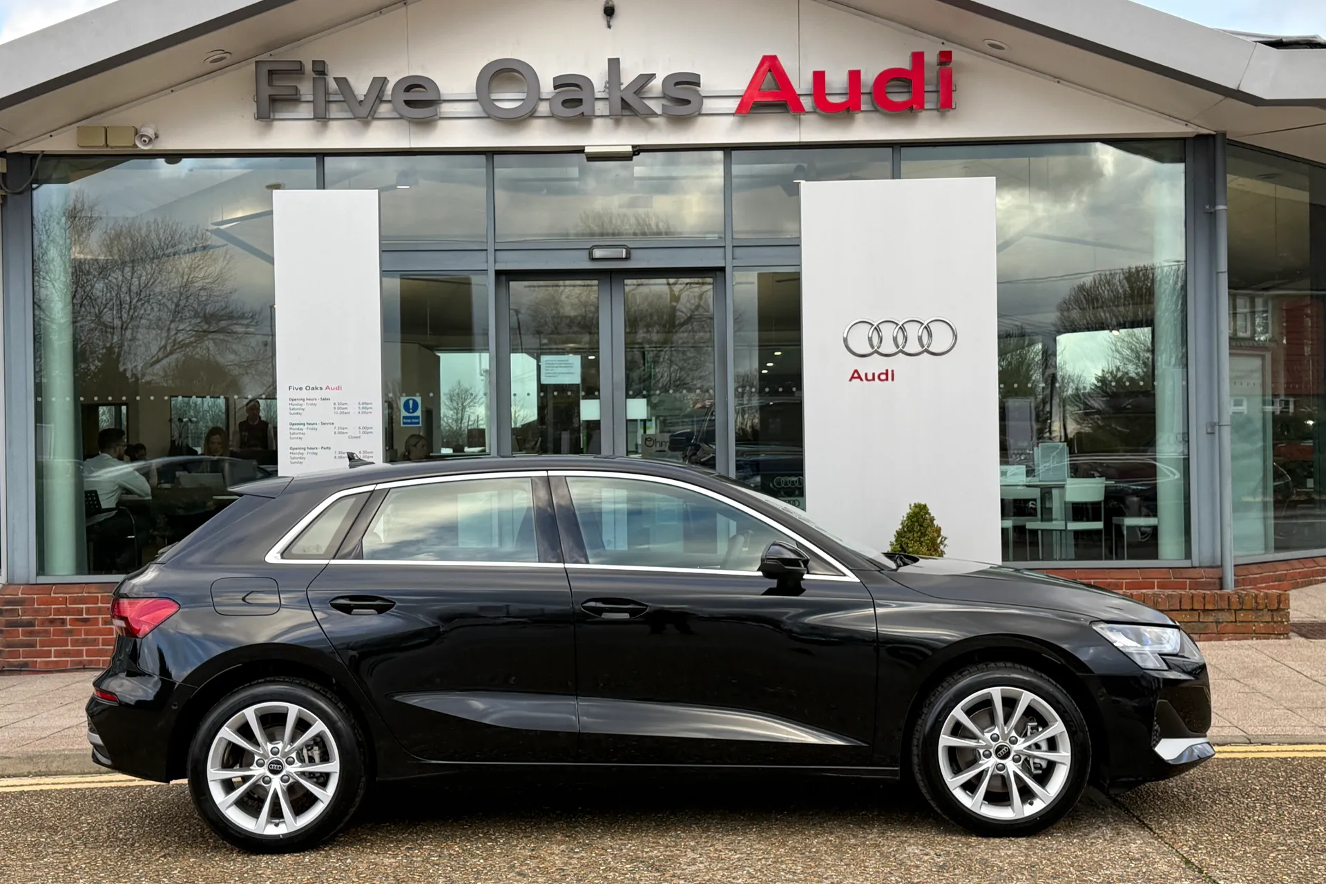 Audi A3 thumbnail image number 2