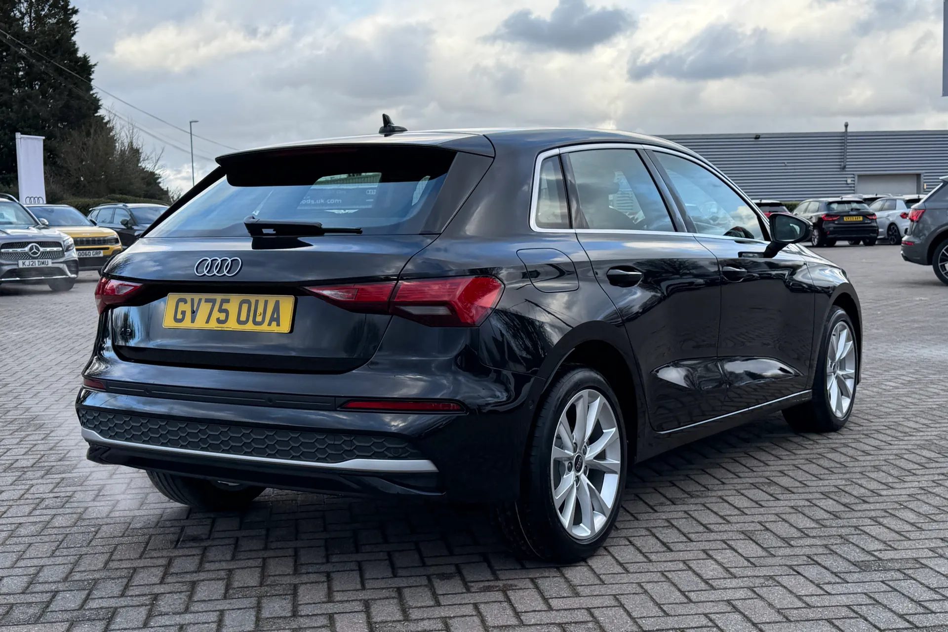 Audi A3 thumbnail image number 31