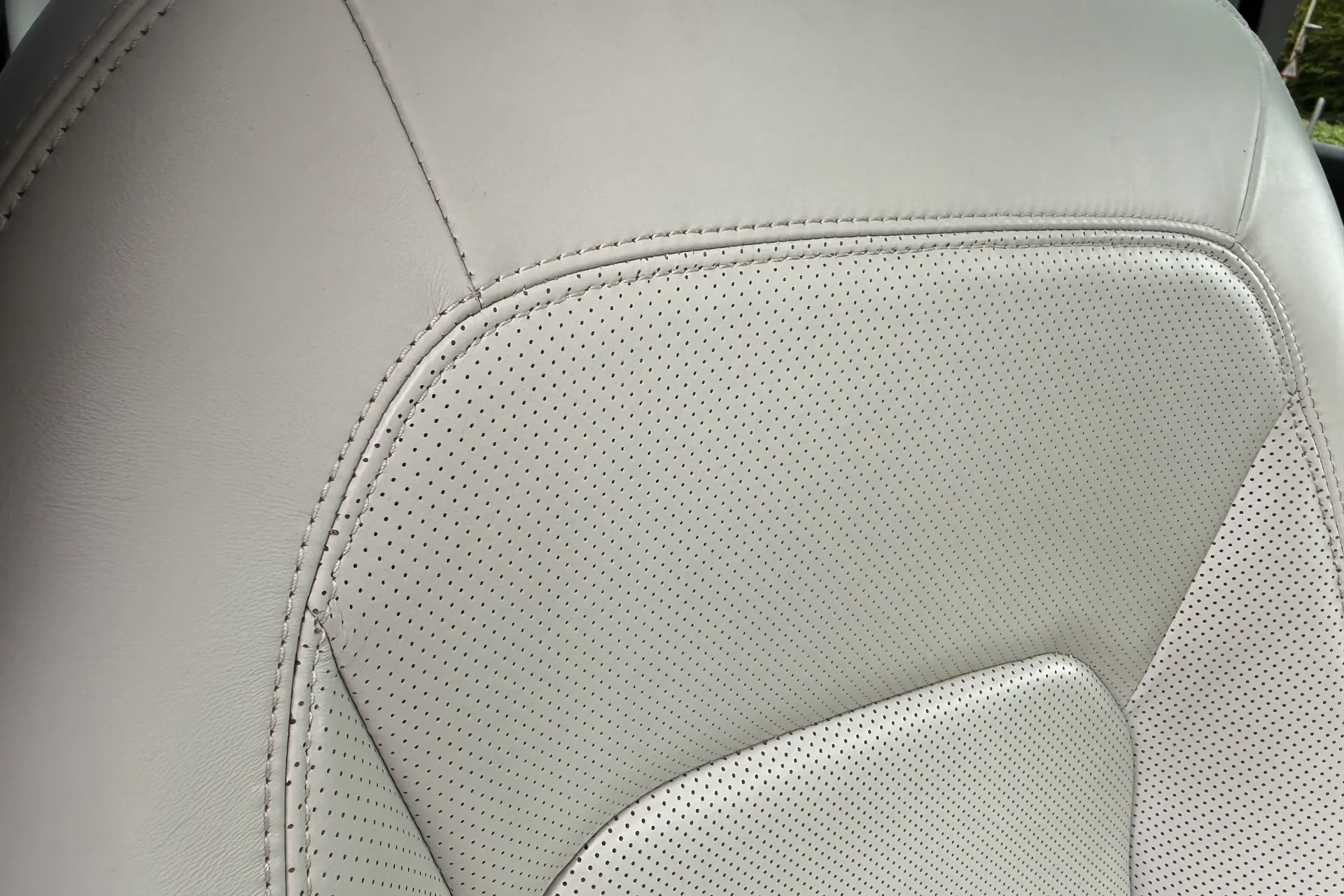 LAND ROVER DEFENDER thumbnail image number 38