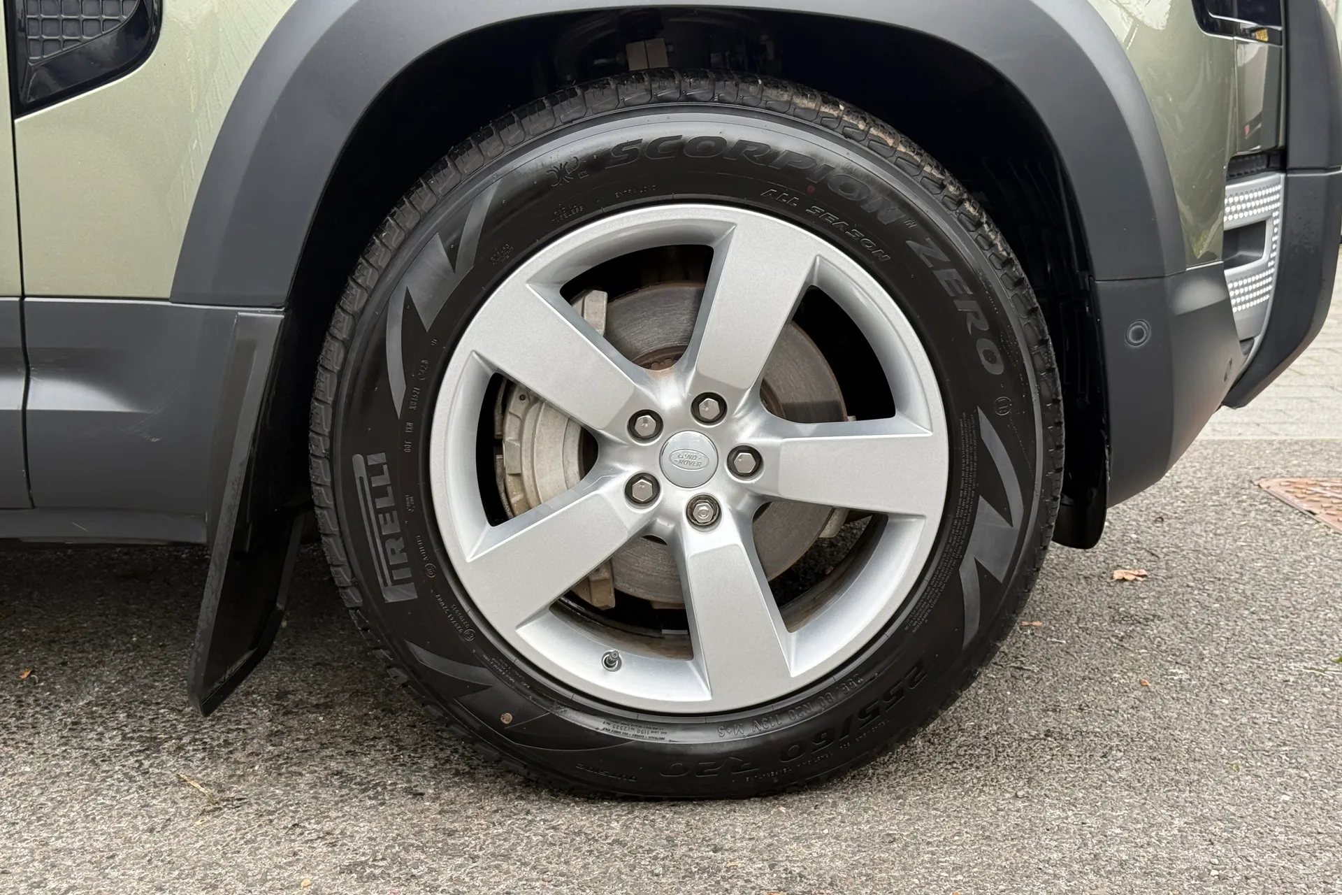 LAND ROVER DEFENDER thumbnail image number 24