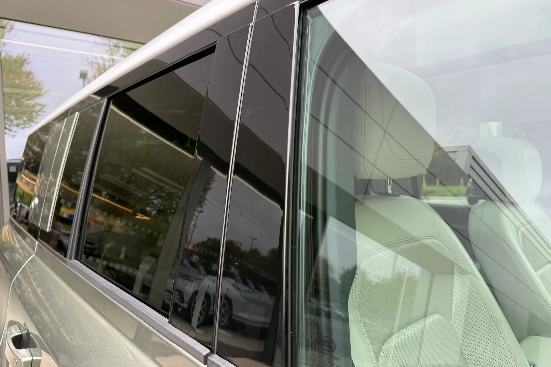 LAND ROVER DEFENDER thumbnail image number 25