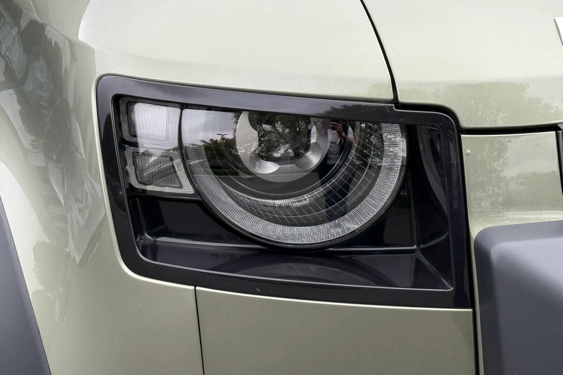 LAND ROVER DEFENDER thumbnail image number 58