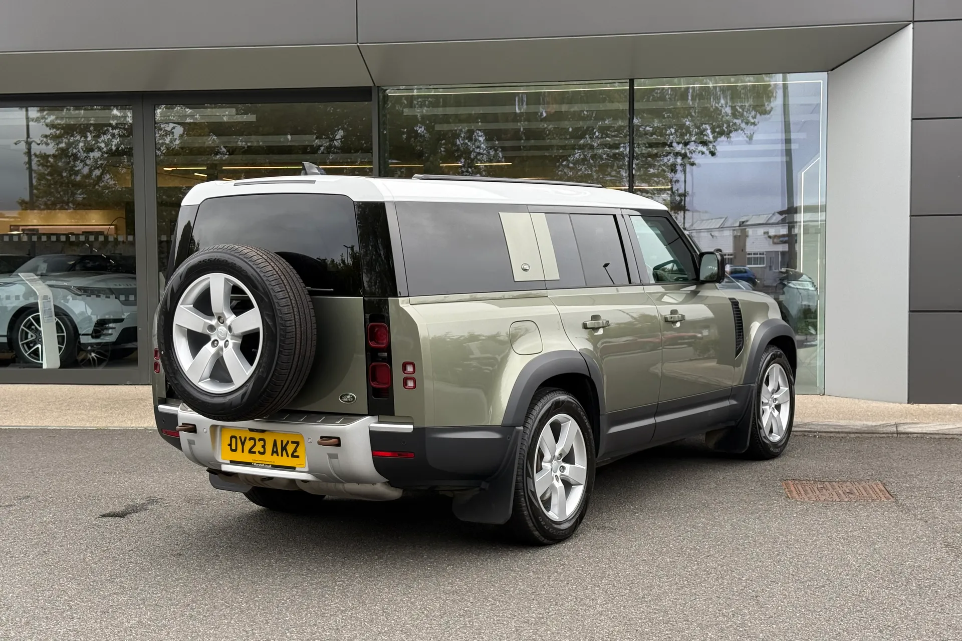 LAND ROVER DEFENDER thumbnail image number 7