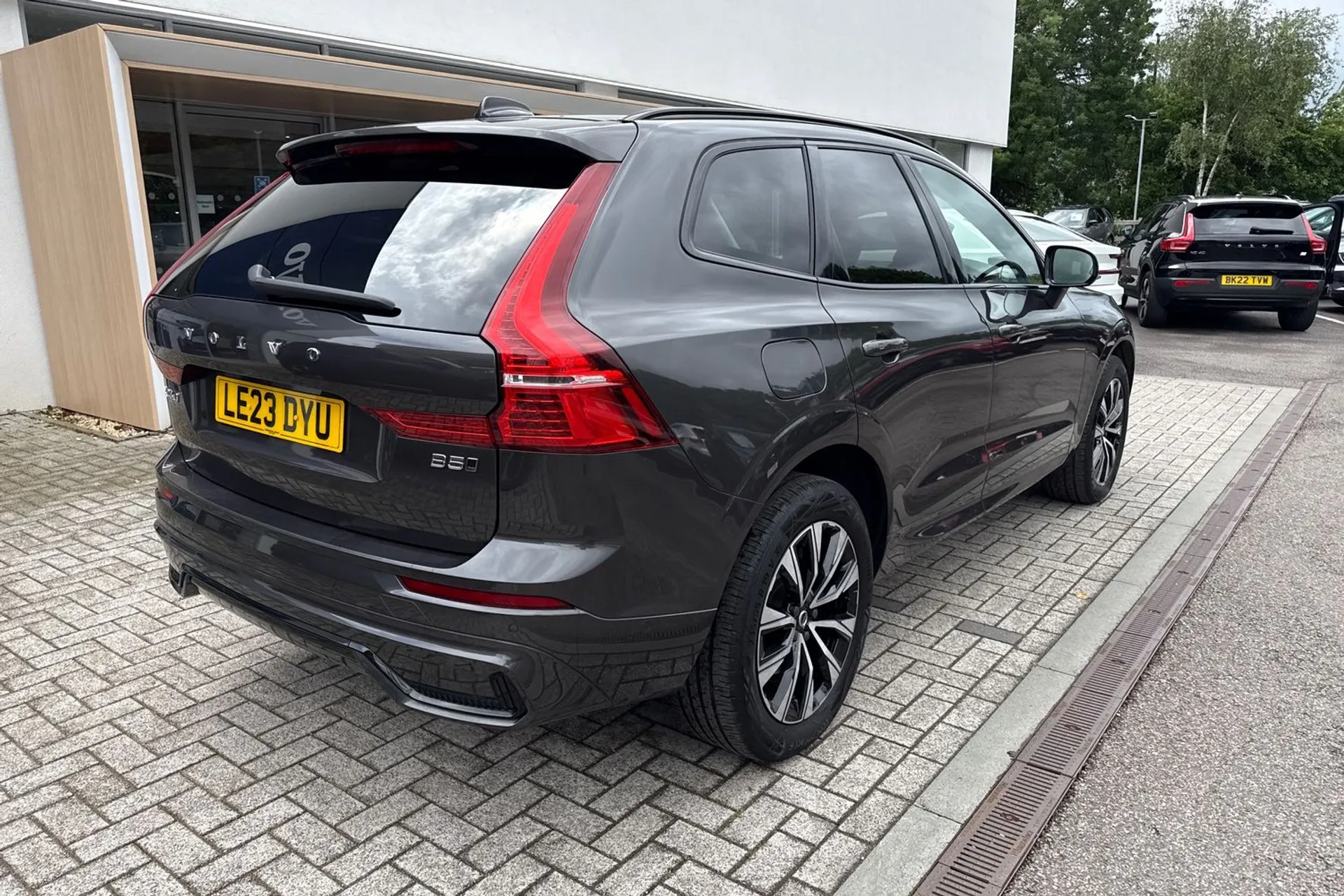 Volvo XC60 thumbnail image number 8