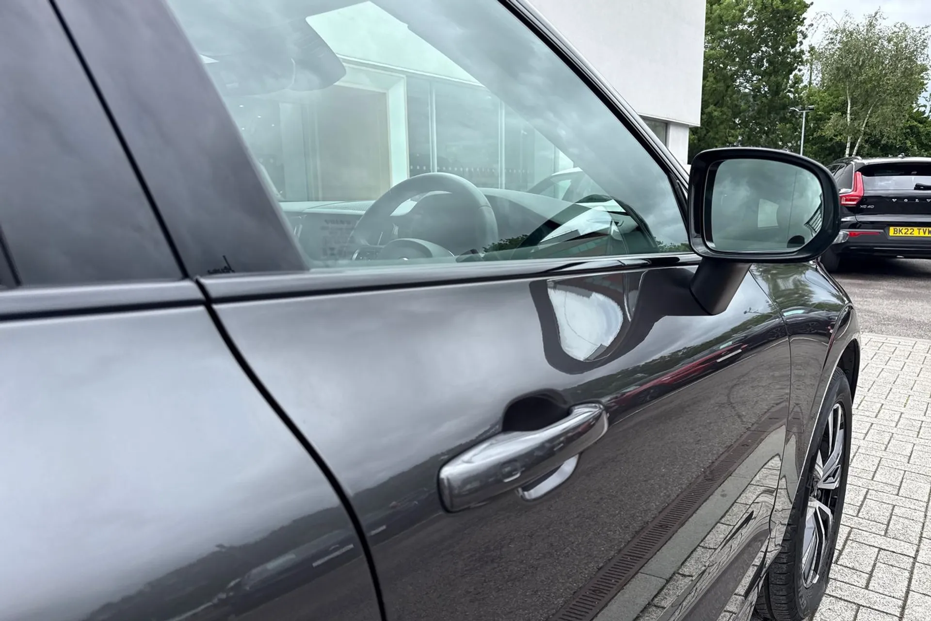 Volvo XC60 thumbnail image number 17