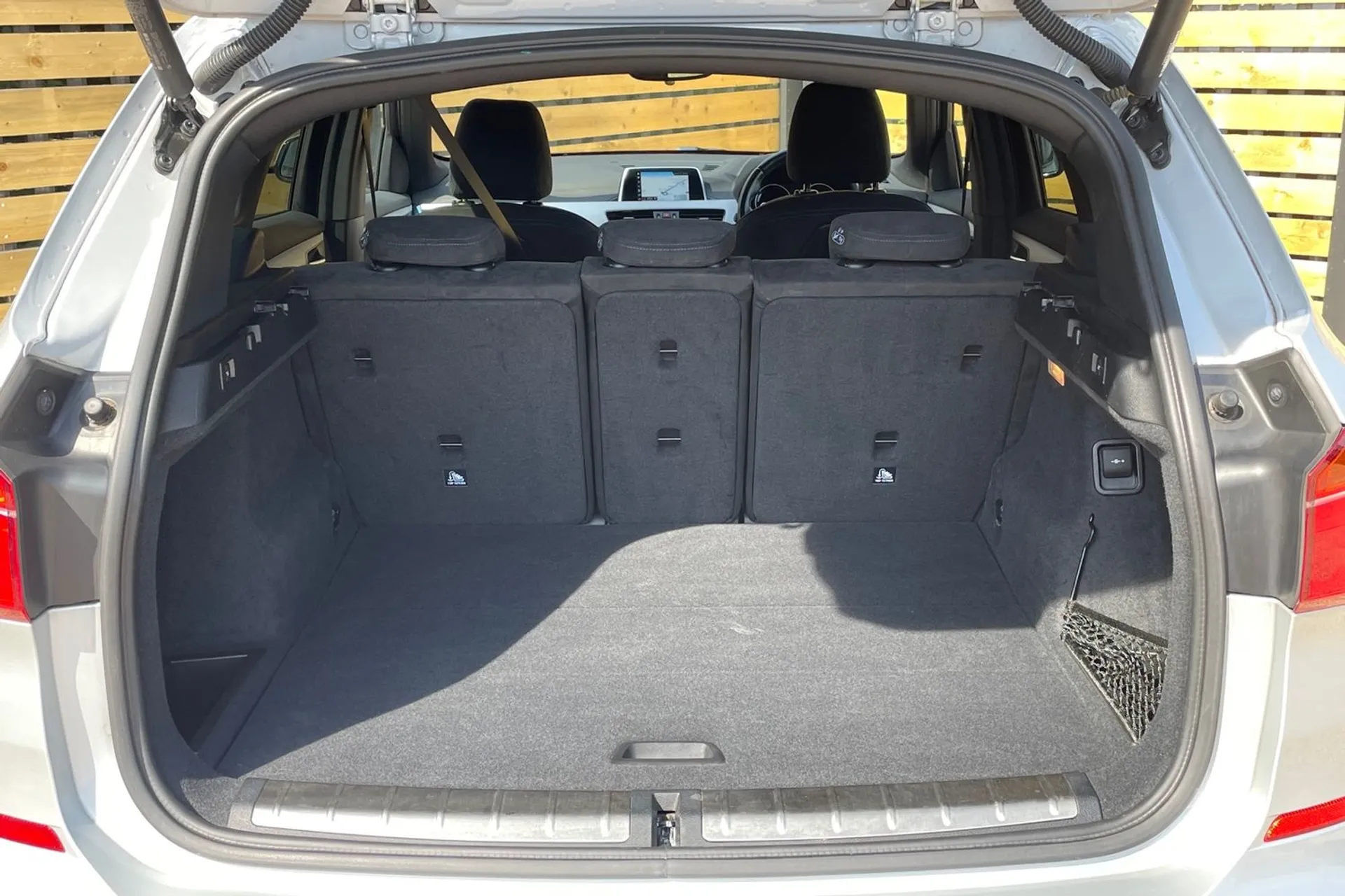 BMW X1 thumbnail image number 21