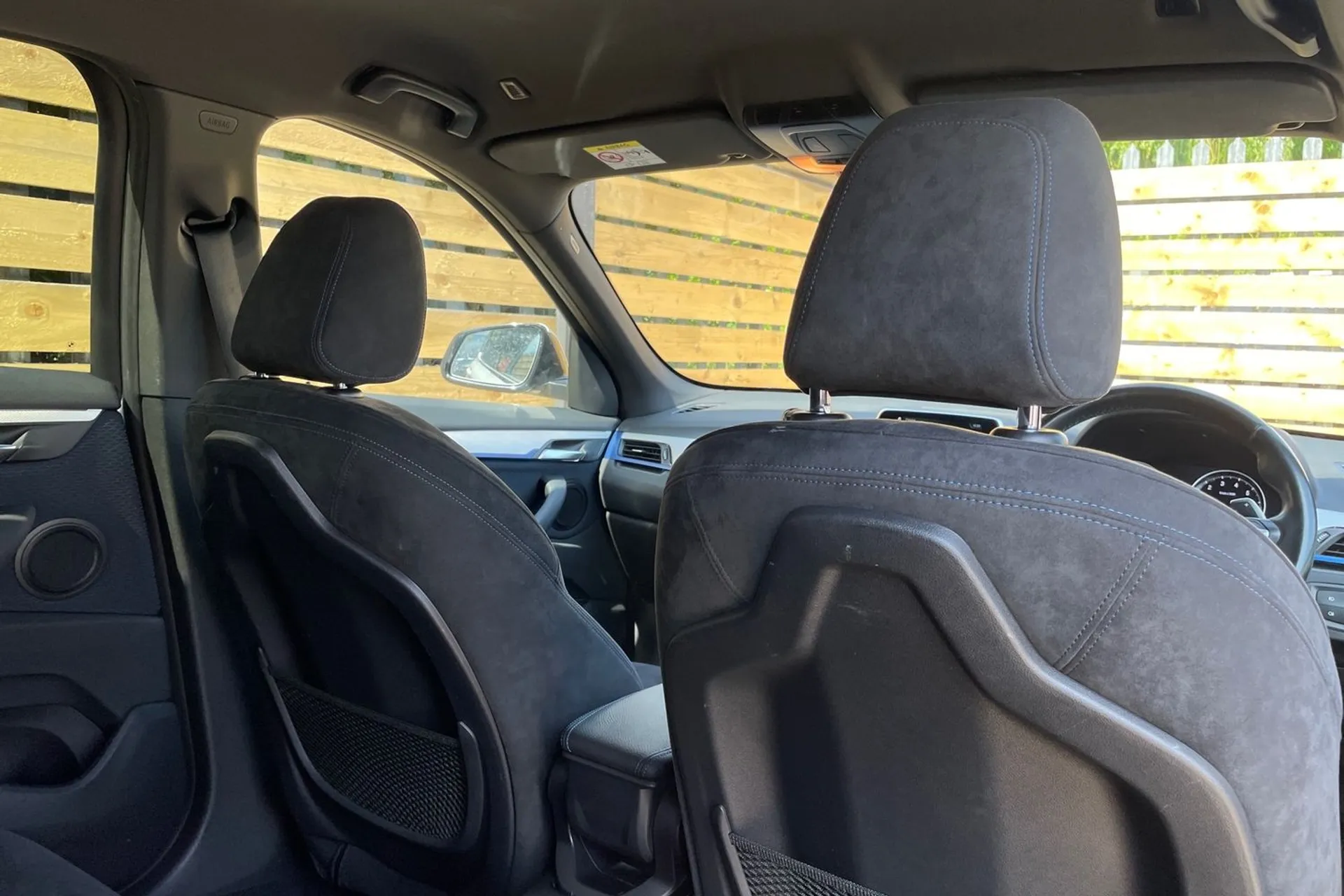 BMW X1 thumbnail image number 25