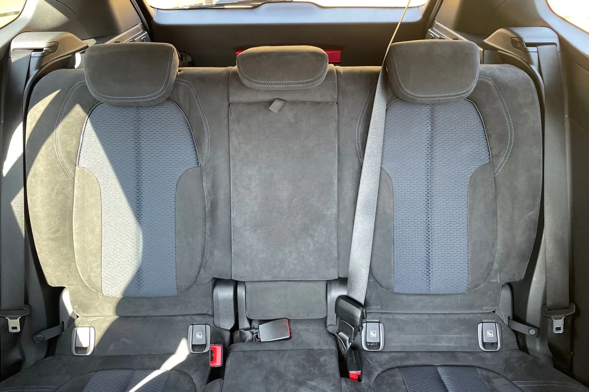 BMW X1 thumbnail image number 33