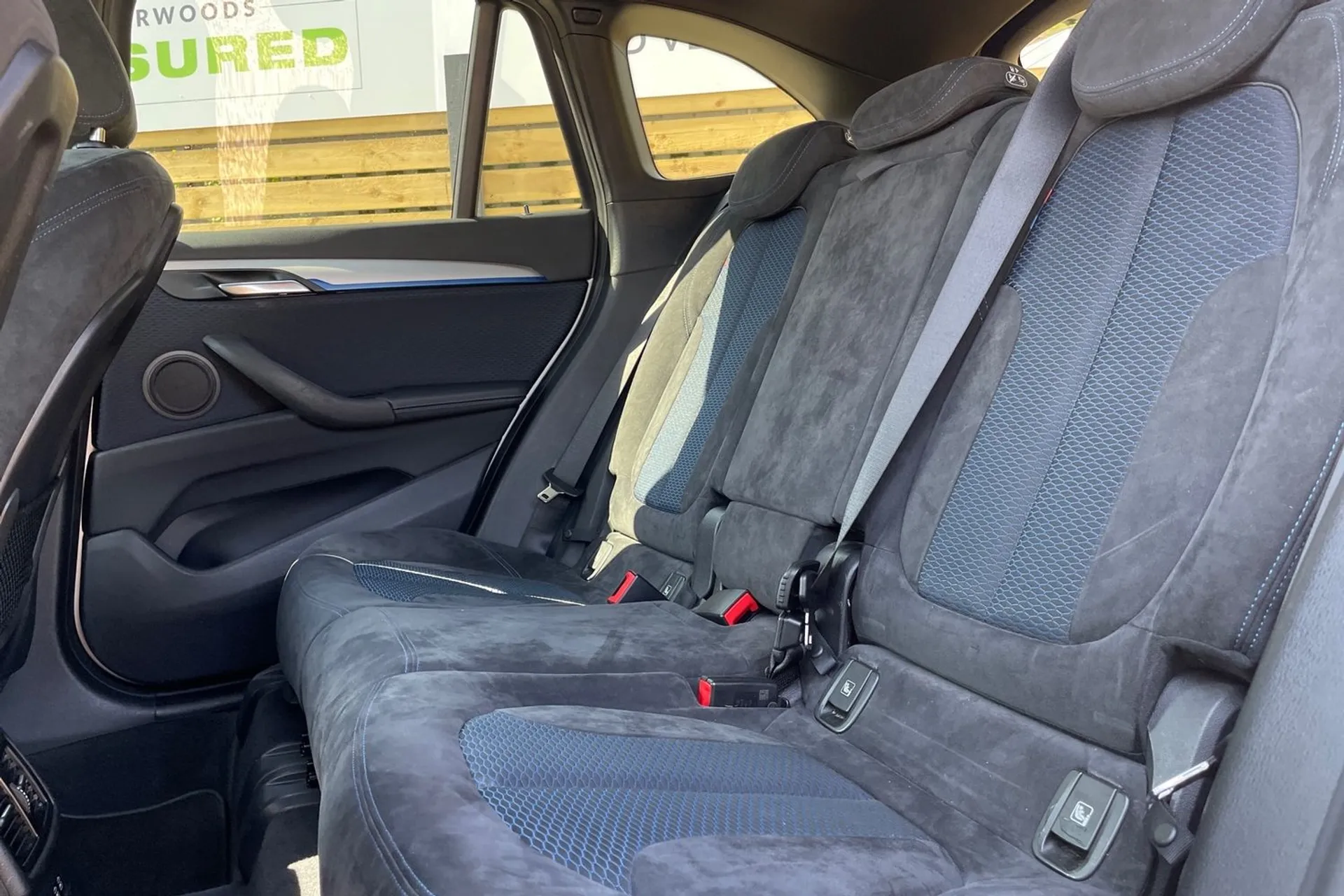 BMW X1 thumbnail image number 32