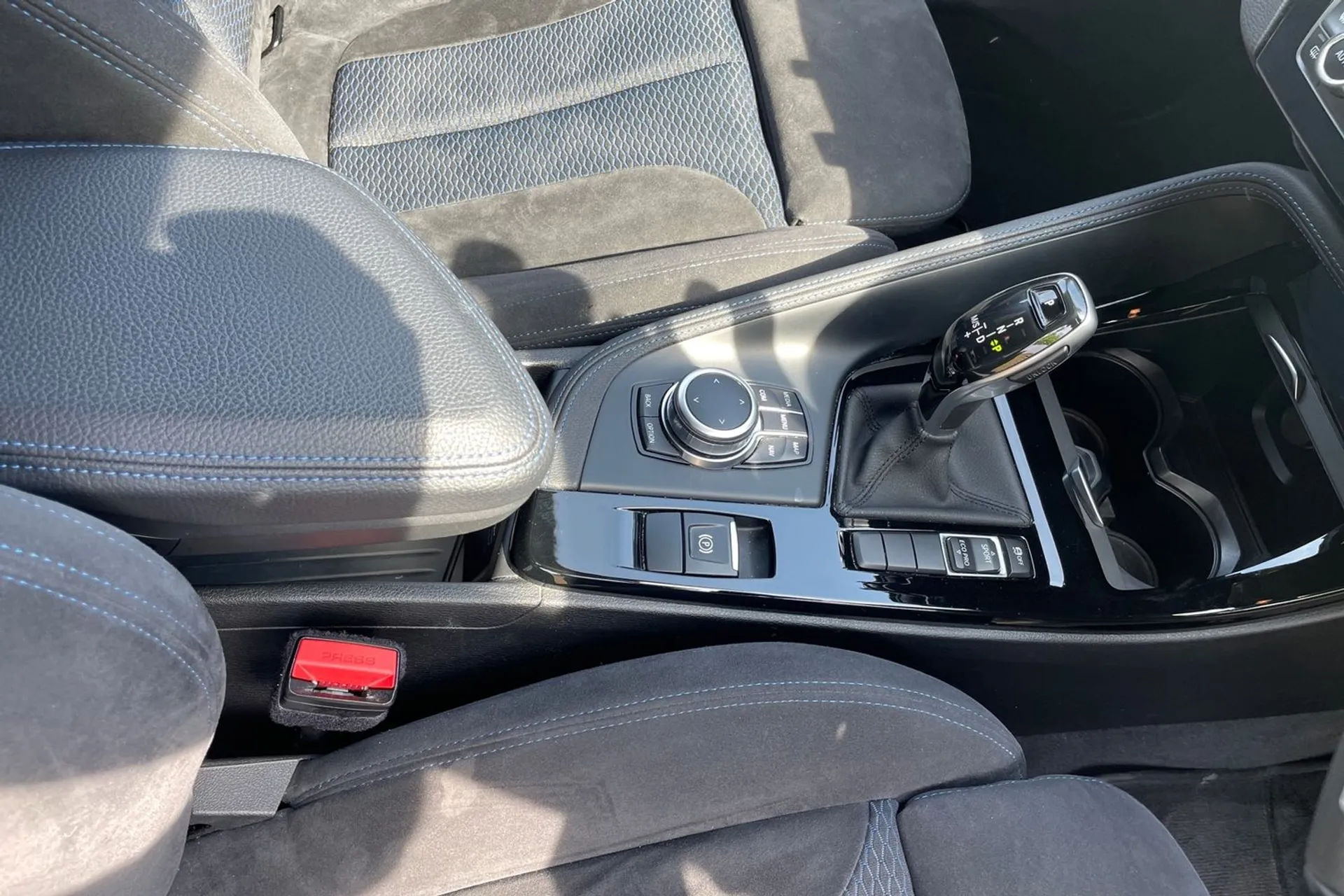 BMW X1 thumbnail image number 42