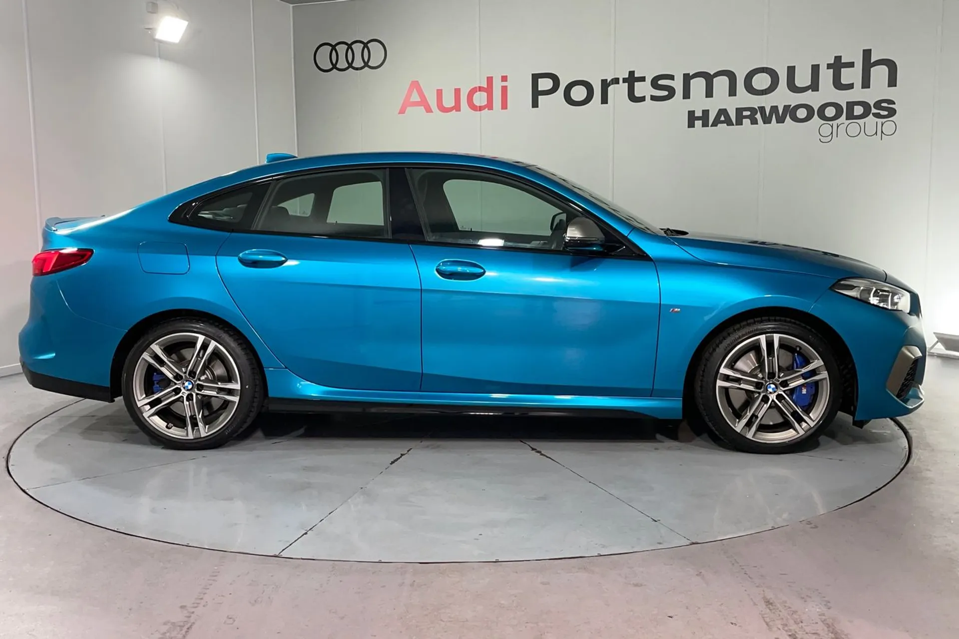 BMW 2 SERIES thumbnail image number 2