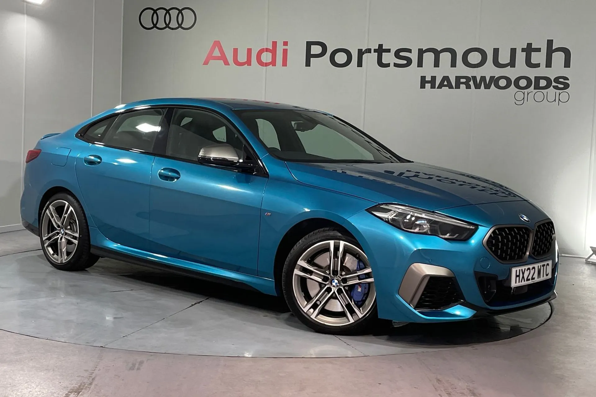 BMW 2 SERIES focused image