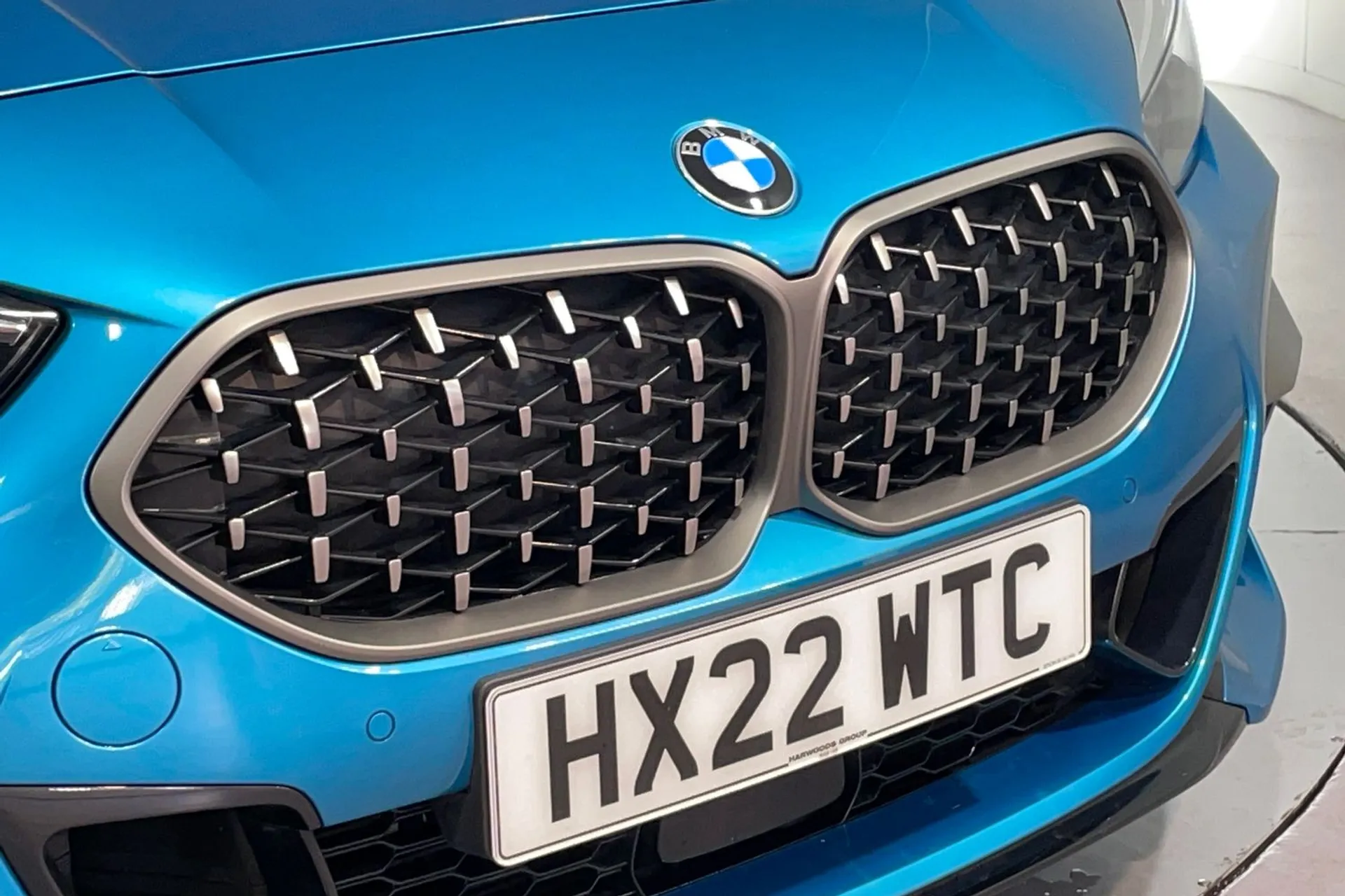BMW 2 SERIES thumbnail image number 15