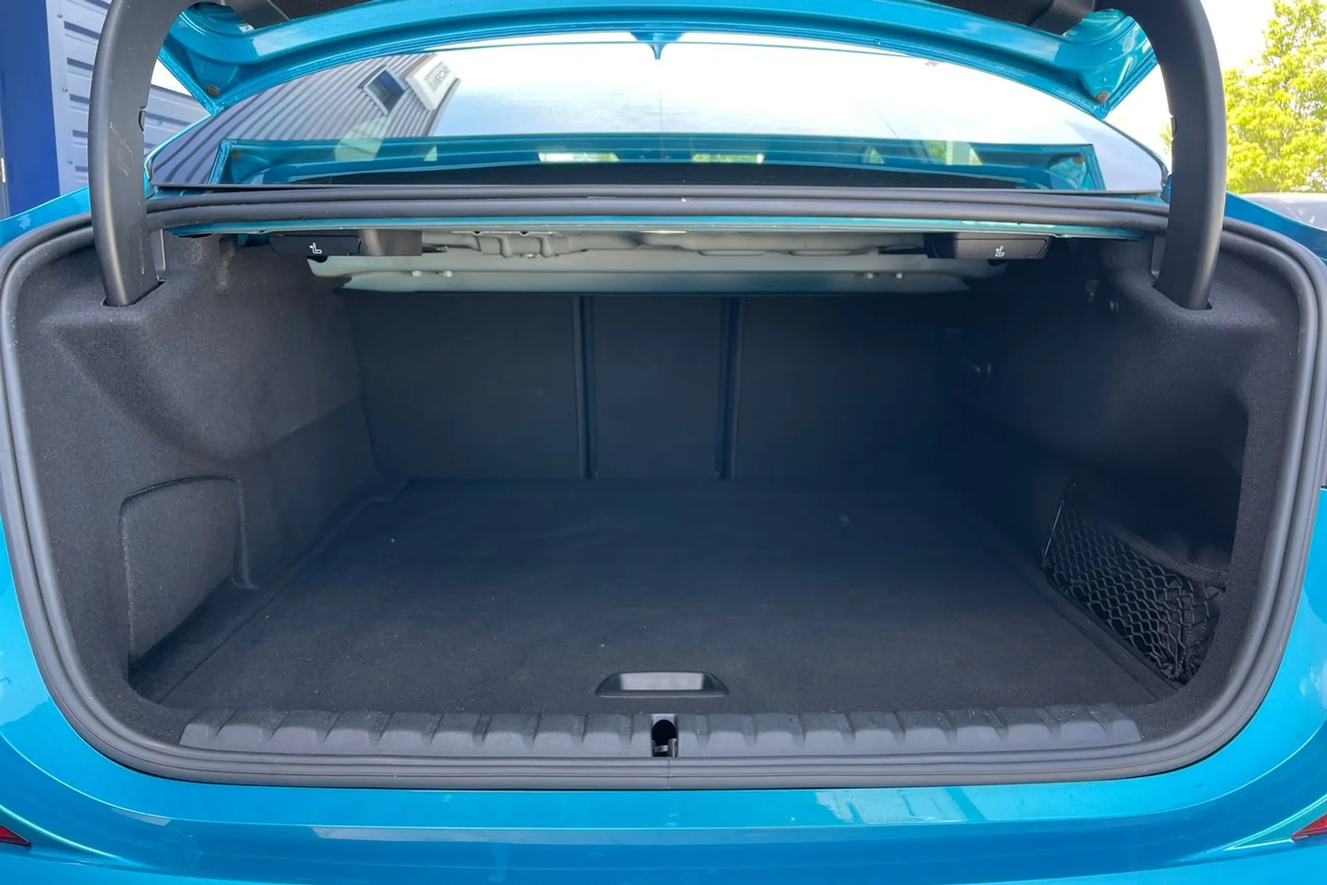 BMW 2 SERIES thumbnail image number 18