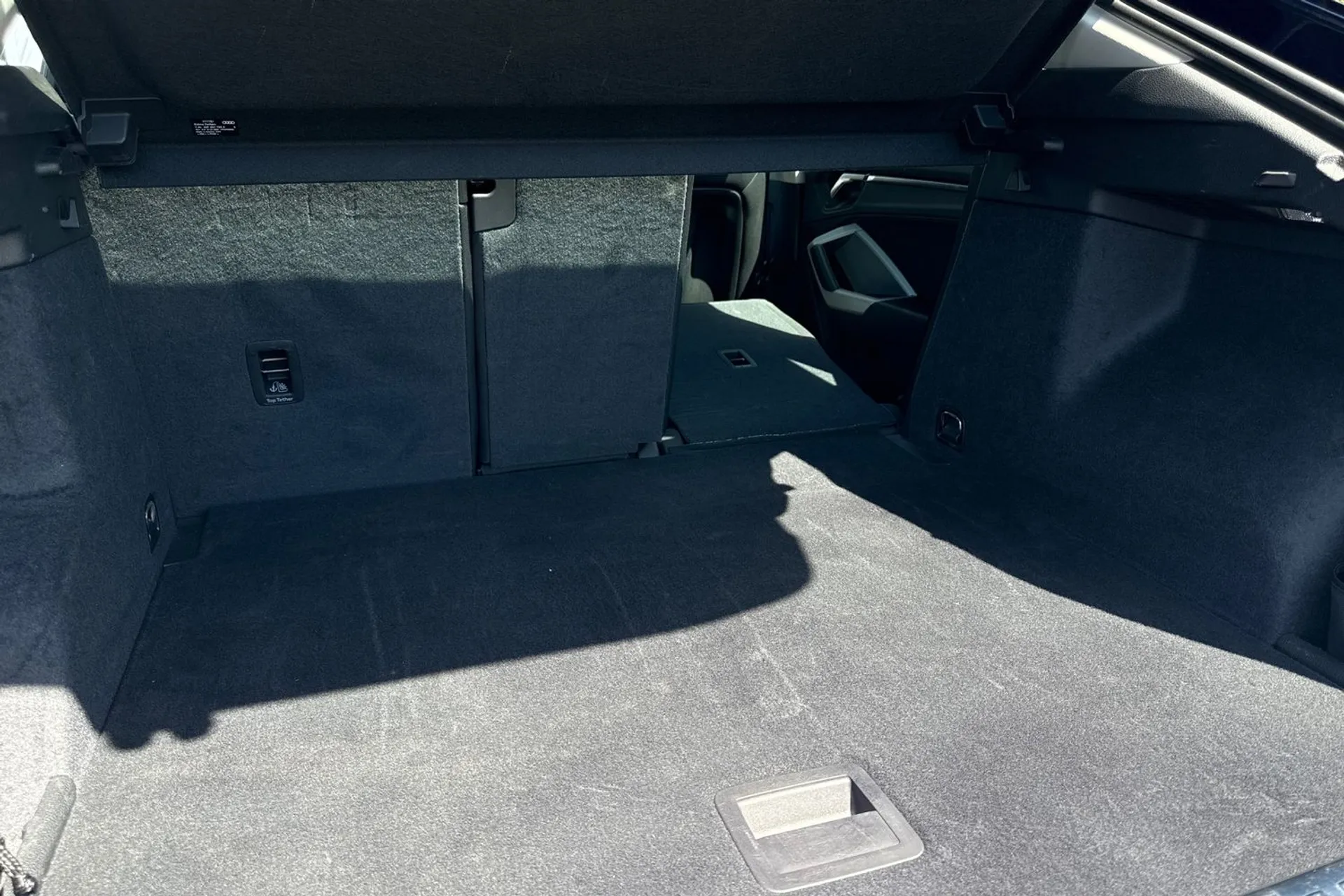 Audi Q3 S LINE 35 TFSI MHEV S- thumbnail image number 20