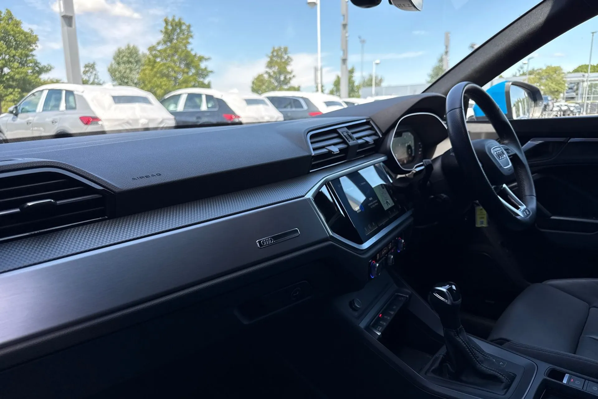 Audi Q3 S LINE 35 TFSI MHEV S- thumbnail image number 28