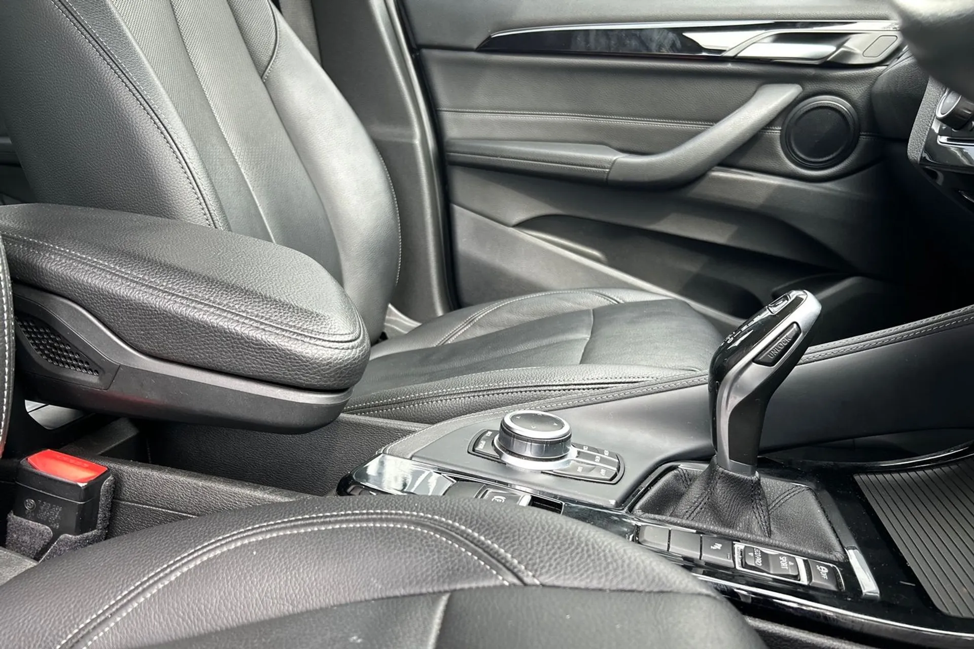 BMW X1 thumbnail image number 47