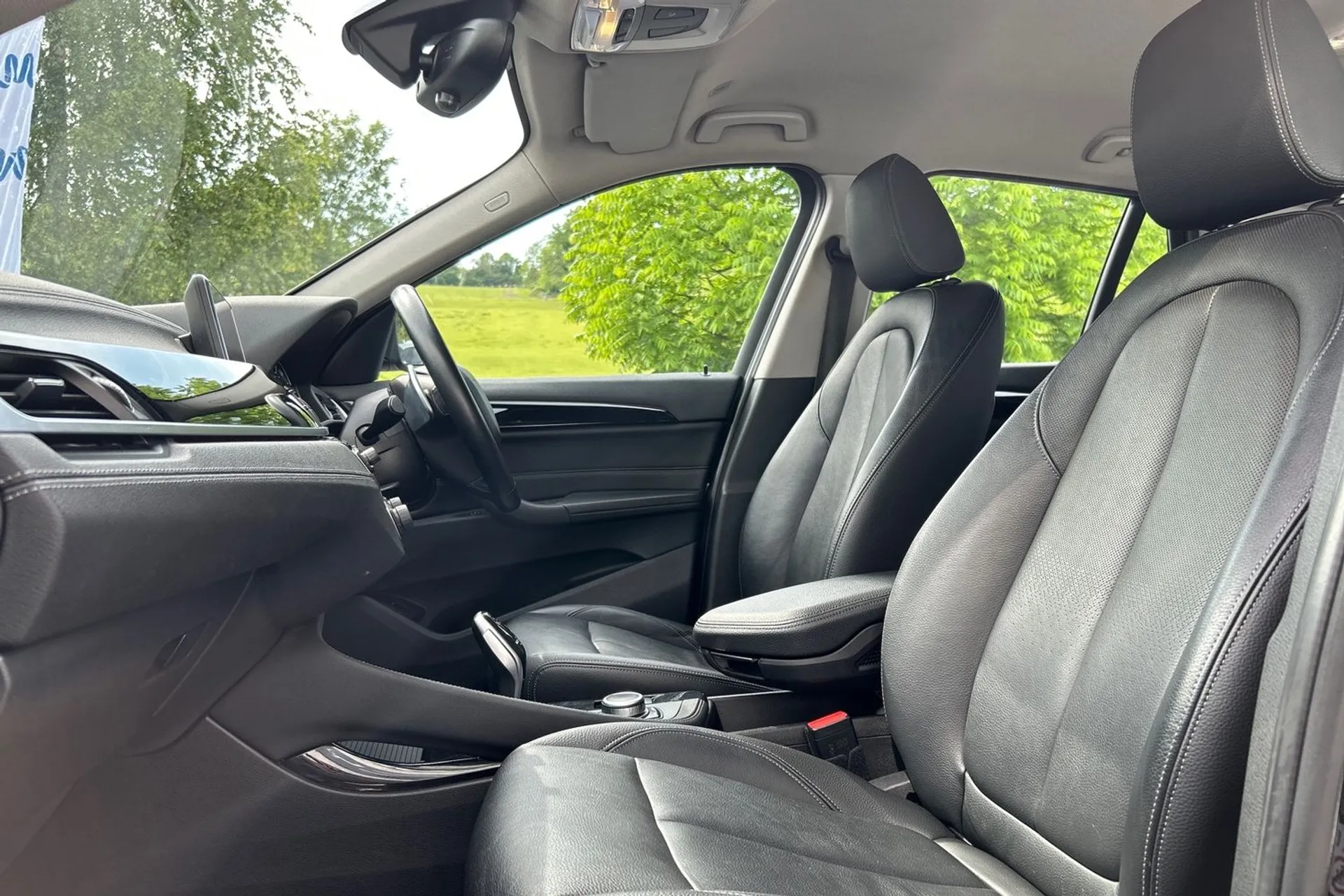BMW X1 thumbnail image number 10
