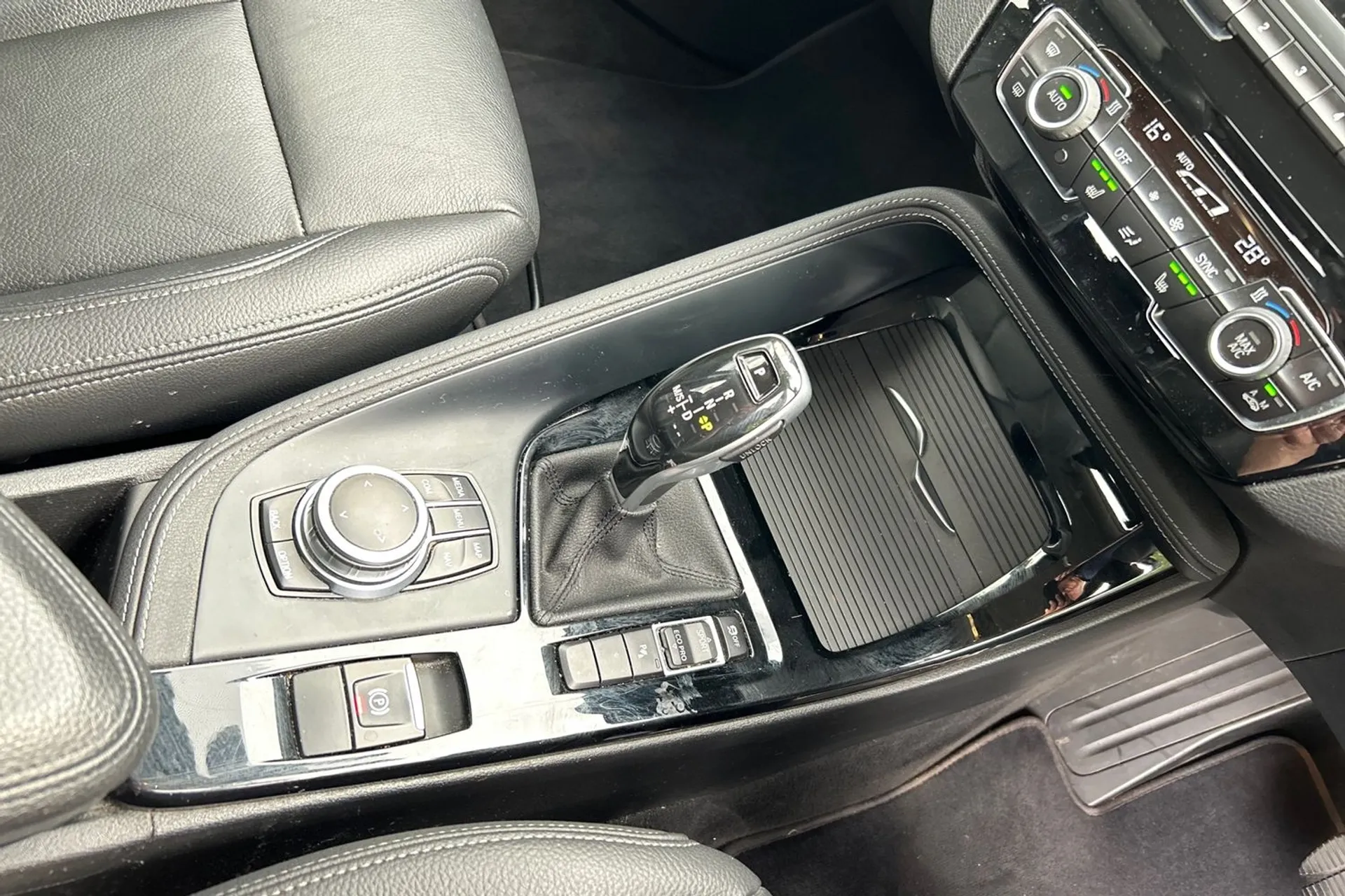 BMW X1 thumbnail image number 48