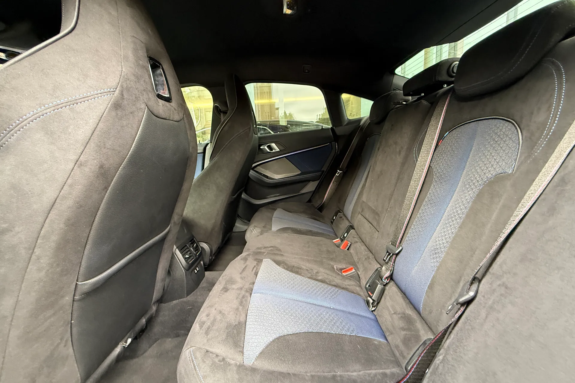 BMW 2 SERIES thumbnail image number 45