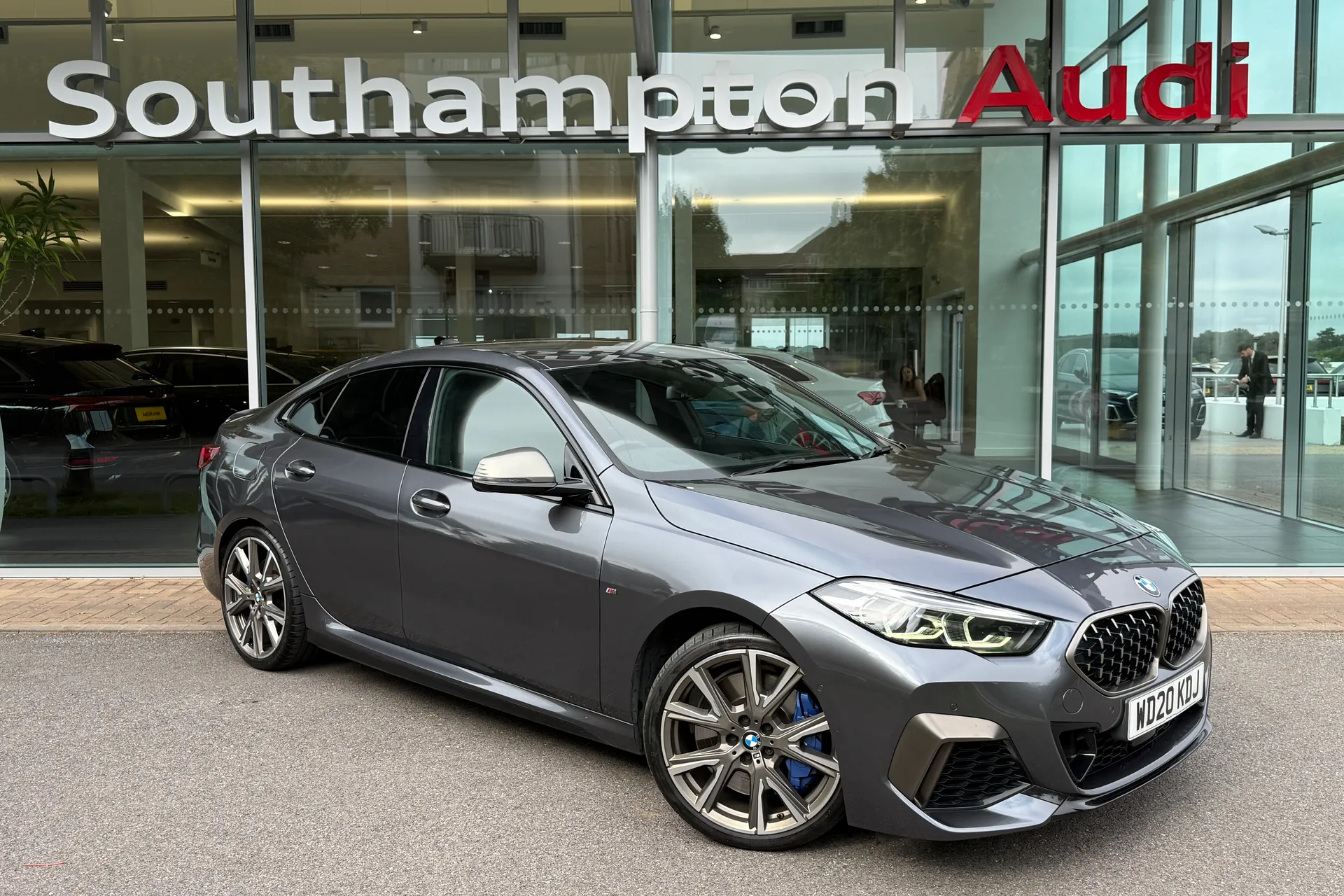 BMW 2 SERIES thumbnail image number 52