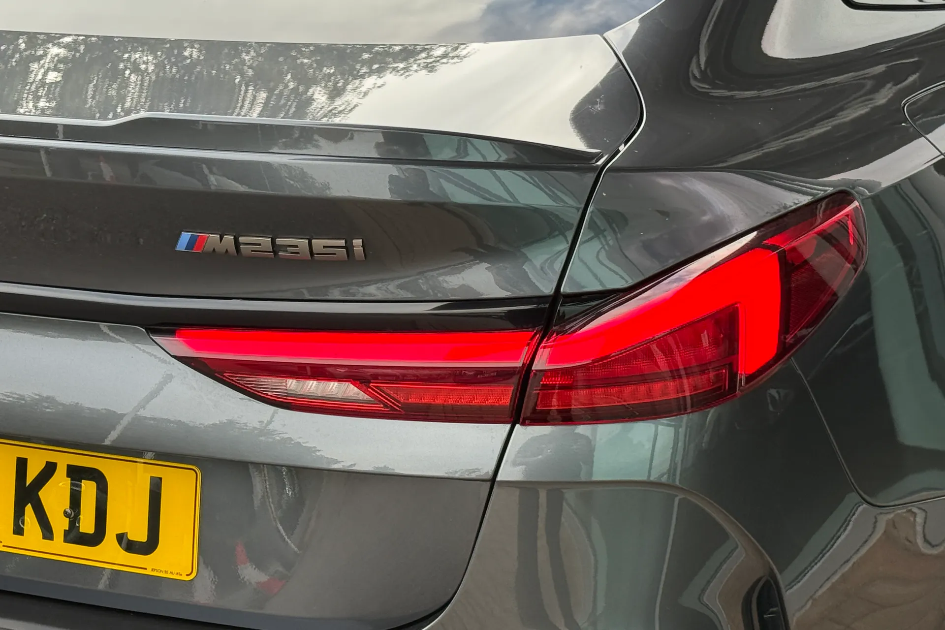 BMW 2 SERIES thumbnail image number 38